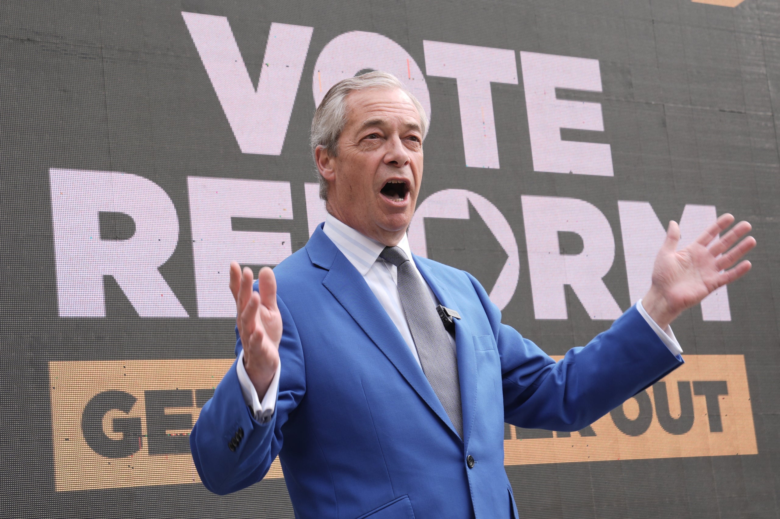  El líder del Regne Unit, Nigel Farage, assisteix al llançament del lema del partit per a la campanya electoral local. Stefan Rousseau / PA Wire / dpa