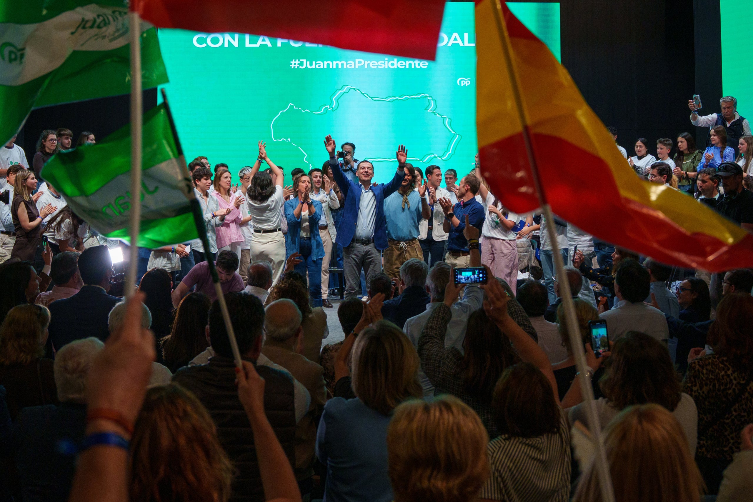 El president del PP-A i candidat a la reelecció a la Presidència de la Junta d'Andalusia, Juanma Moreno durant la seva intervenció al míting electoral / Europa Press