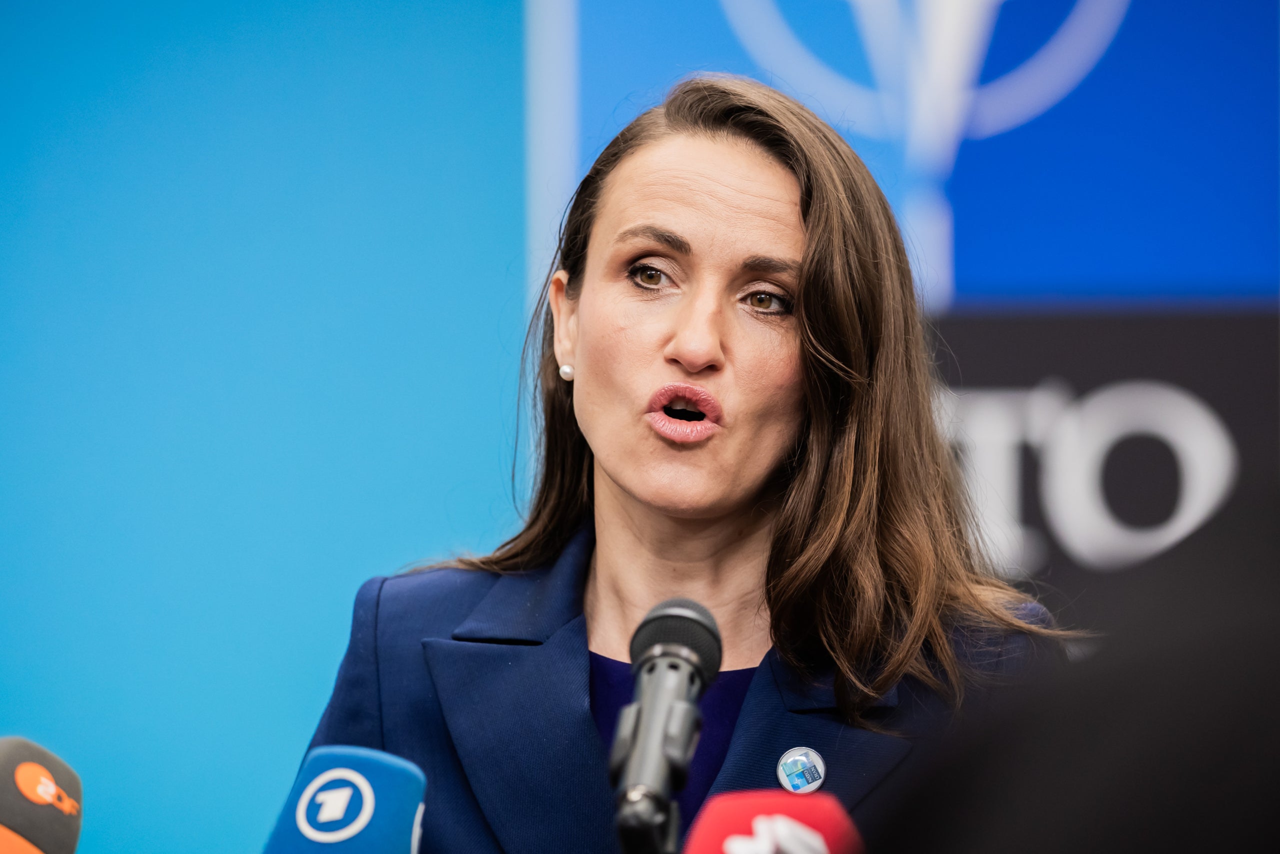 Oana-Silvia Toiu, Ministra d'Afers Exteriors de Romania, parla a la premsa. Christoph Soeder / dpa