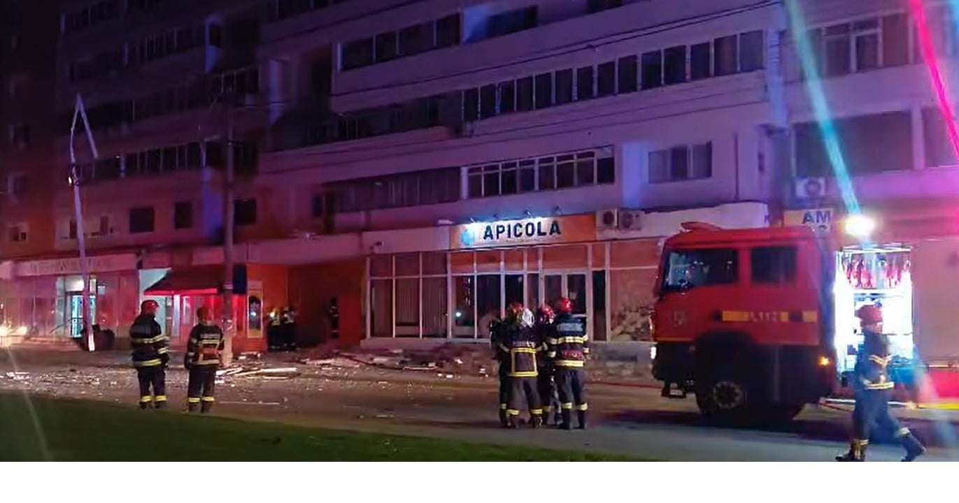 El dron ha impactat contra un bloc de cases de la ciutat romanesa de Galati.  EMERGÈNCIES DEL MINISTERI DE L'INTERIOR DE ROMANIA