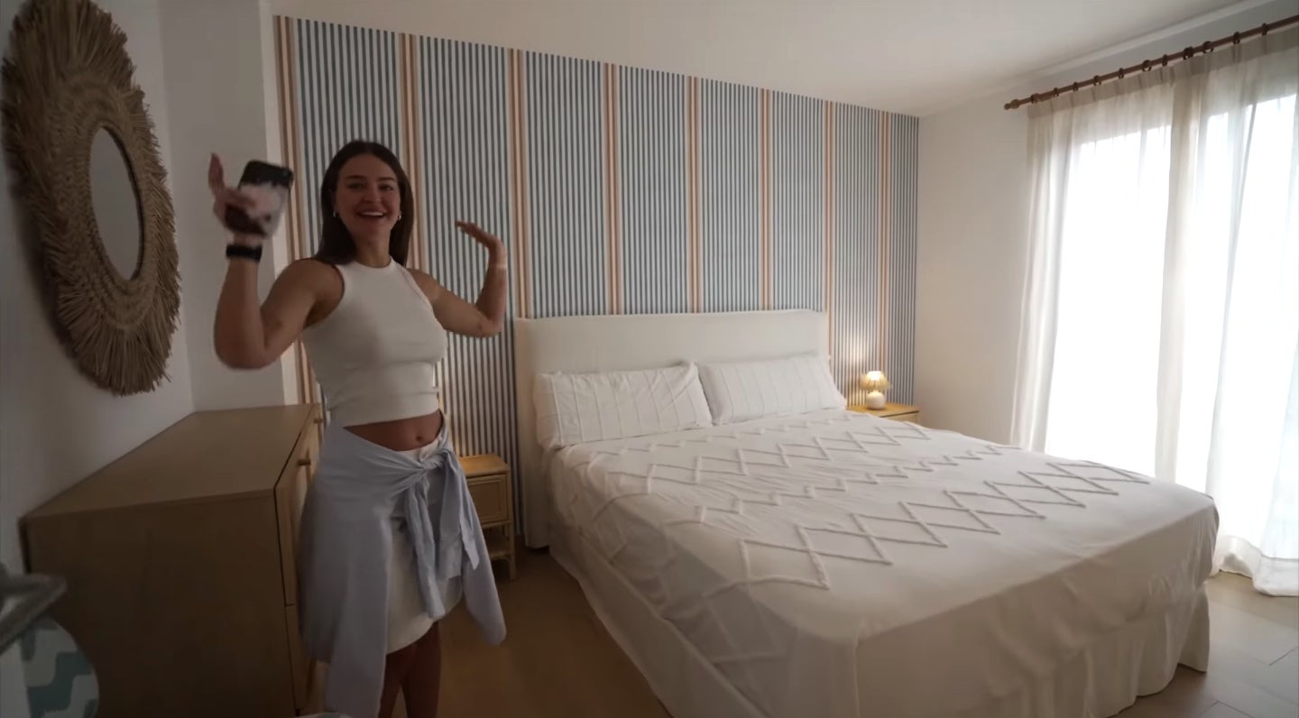 Una de las habitaciones de invitados - Youtube