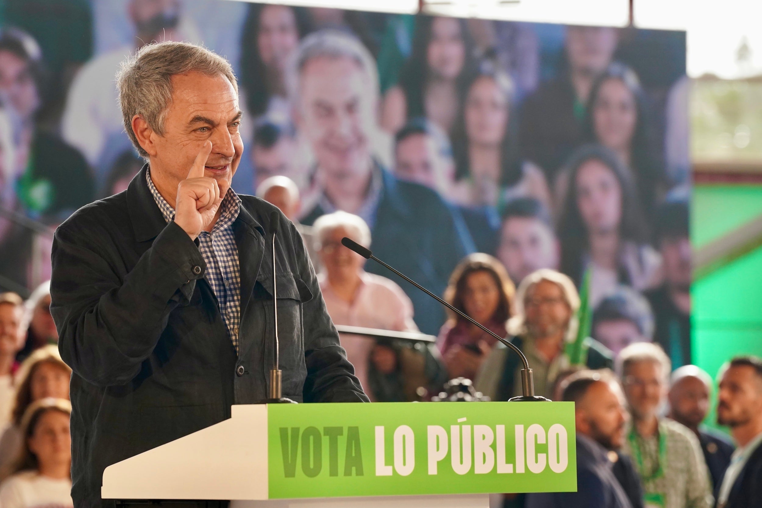 Zapatero, en una imatge d'arxiu a la campanya de les darreres eleccions andaluses/EP/Alex Zea