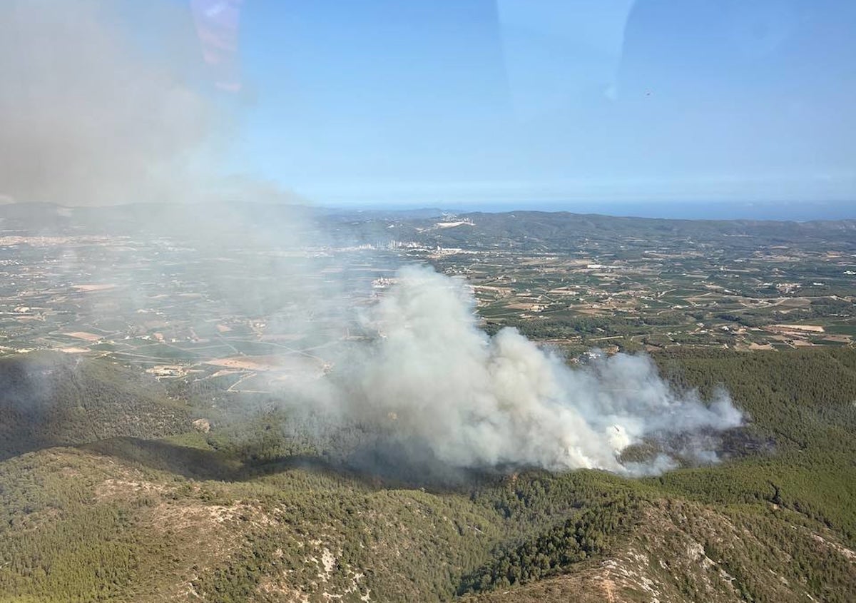 L'incendi a l'Alt Penedès / Bombers