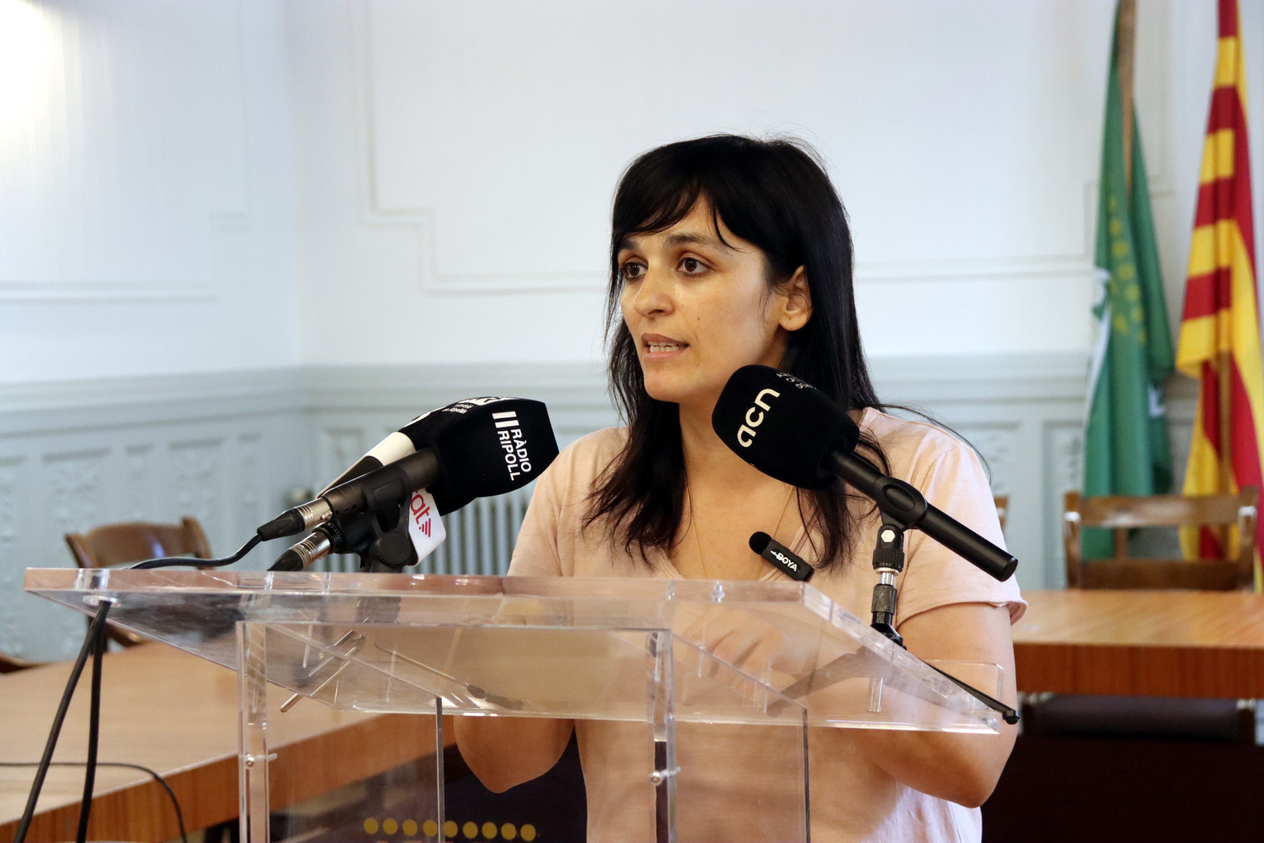 L'alcaldessa de Ripoll, S&iacute;lvia Orriols, en una compareixen&ccedil;a sense preguntes davant dels mitjans | Mar Mart&iacute; (ACN)