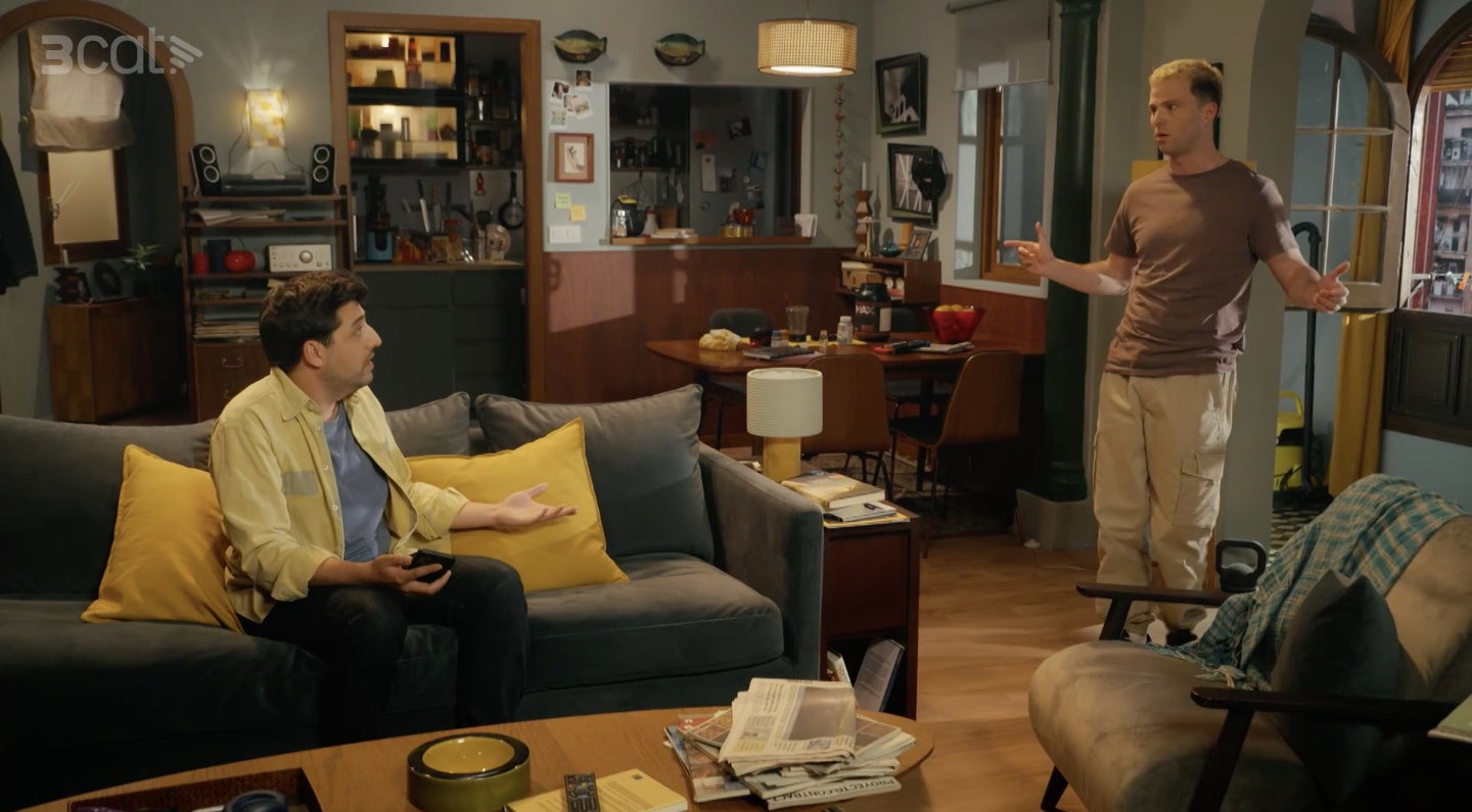 El Miqui i l'Èric comparteixen pis en una sitcom molt divertida - TV3