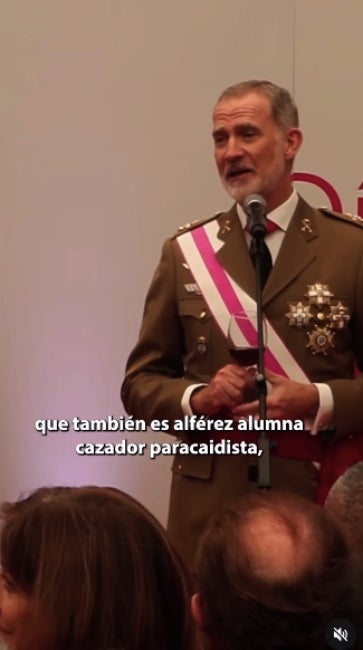 Felipe de Borbón posa por las nubes a su hija Leonor - Instagram