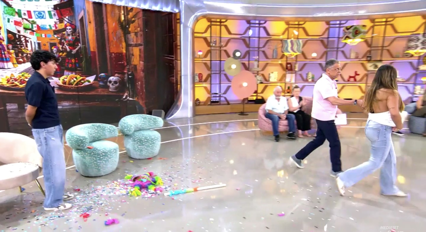 Jorge Javier Vázquez fa fora de plató a la convidada - Telecinco