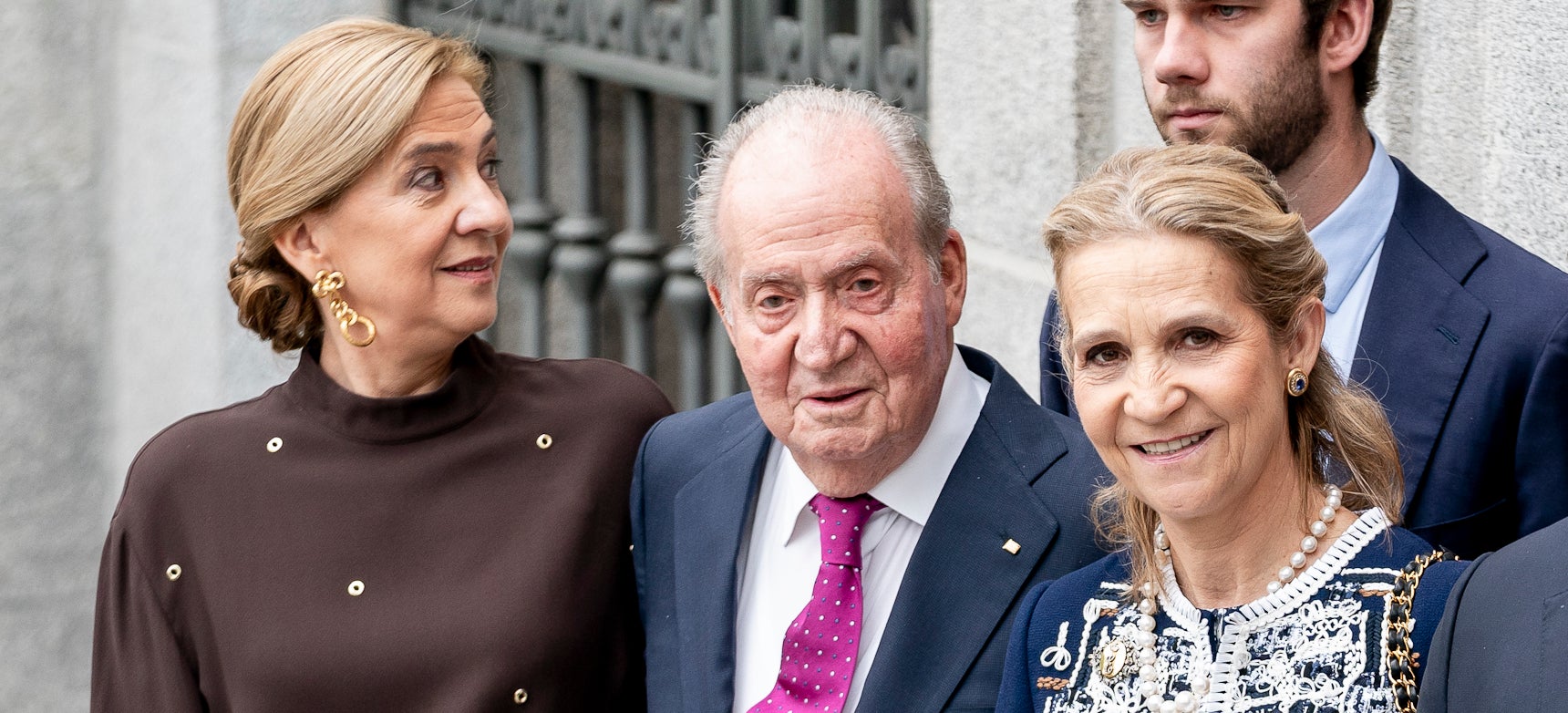 Elena i Cristina de Borbó no es veuran tot l'estiu - Europa Press