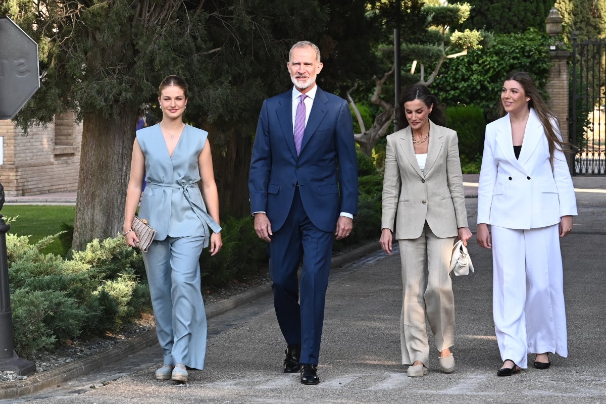 Els pares i Elionor acompanyen Sofia en el seu debut - Europa Press