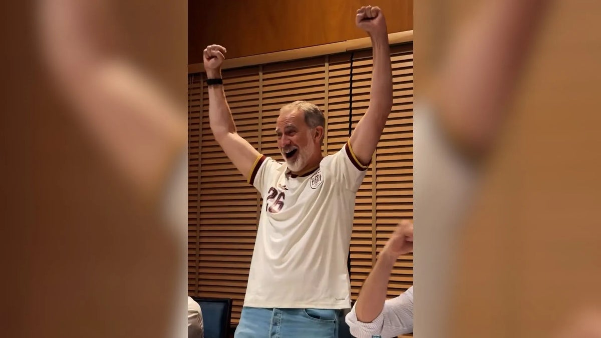 Felip de Borbó, exultant per la victòria espanyola - Instagram
