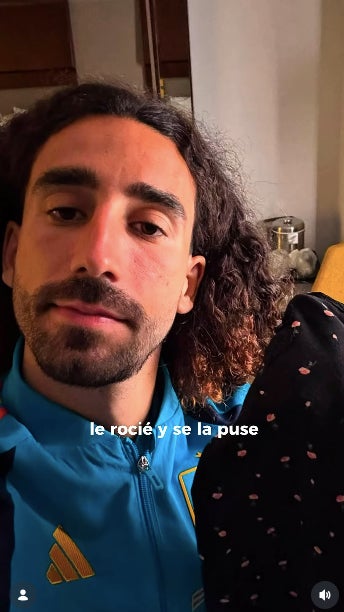 L'amulet de la sort de Marc Cucurella, una samarreta de pijama - Instagram