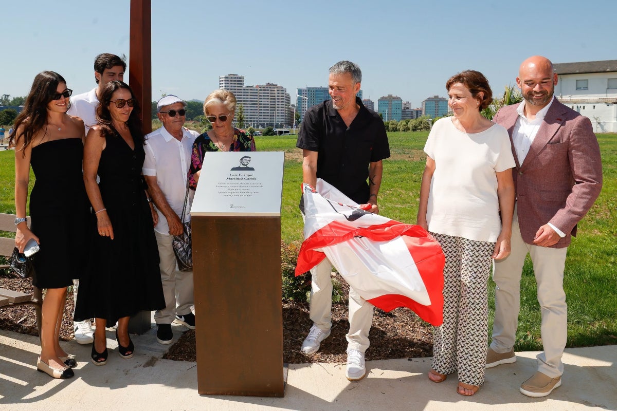 Luis Enrique, emocionado en un reconocimiento a Gijón - Aj. de Gijón, Europa Press