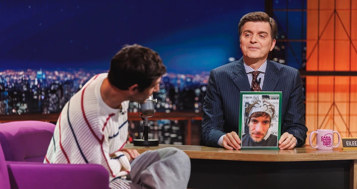 Marc Giró ensenya una foto de Quim Gutiérrez a la perruqueria molt hilarant - La Sexta
