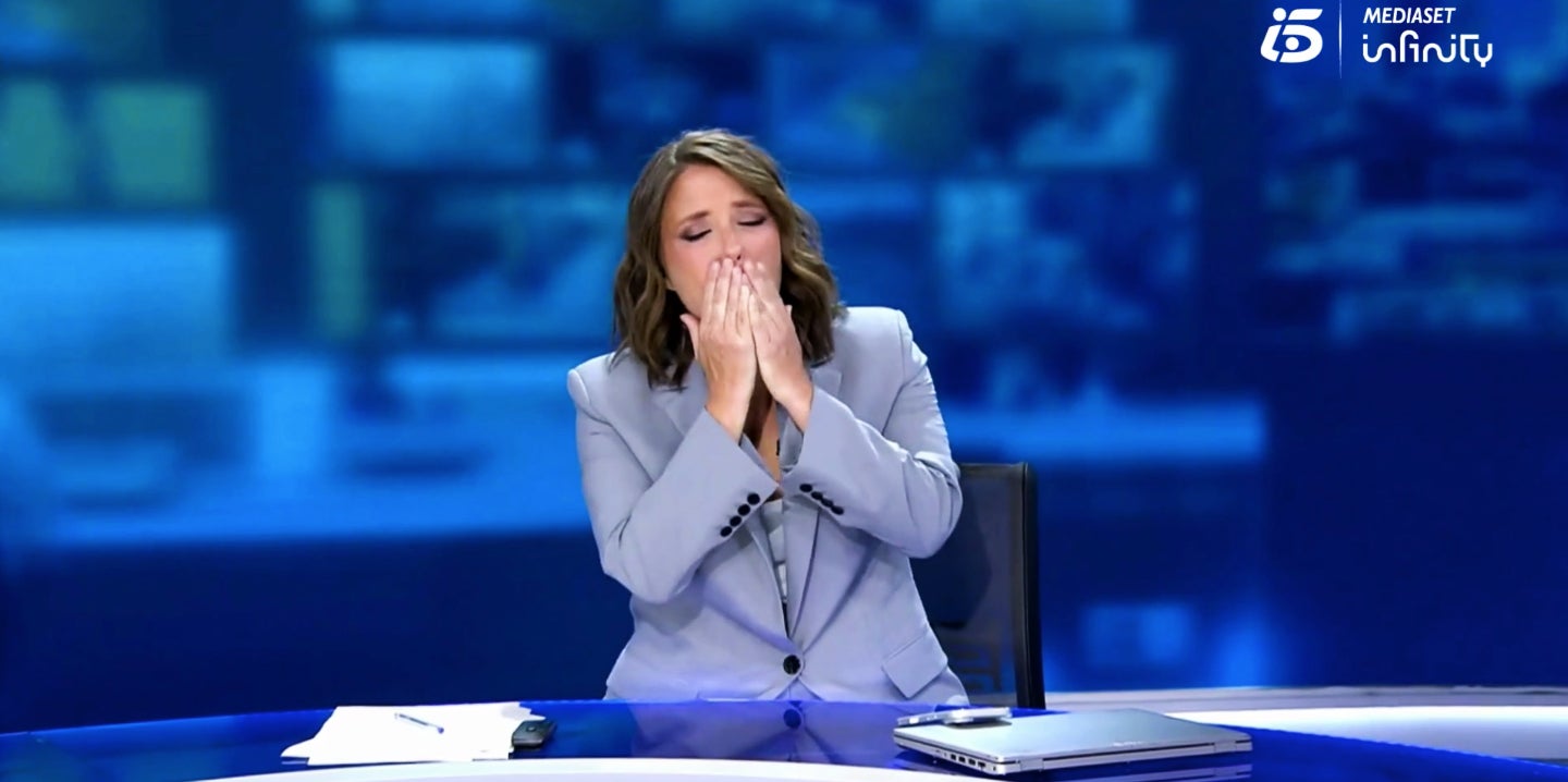 María Casado llora en la despedida de los Informativos de Telecinco