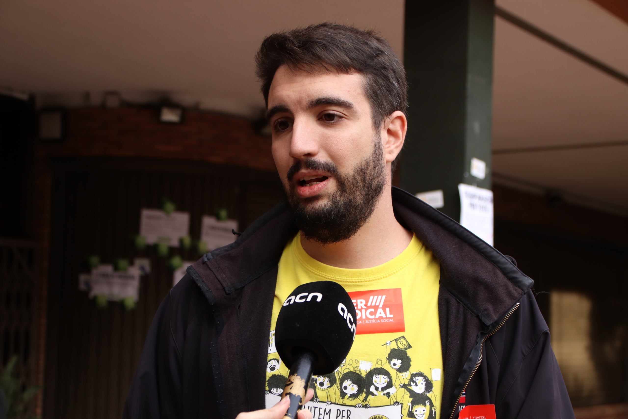 El portaveu d’Intersindical, Marc Martorell, durant una atenció a l'ACN | Maria Aladern (ACN)