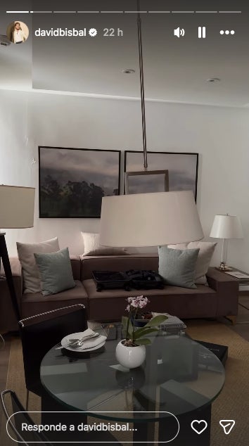 El llum de l'habitació del cantant s'ha estat movent durant el terratrèmol - Instagram