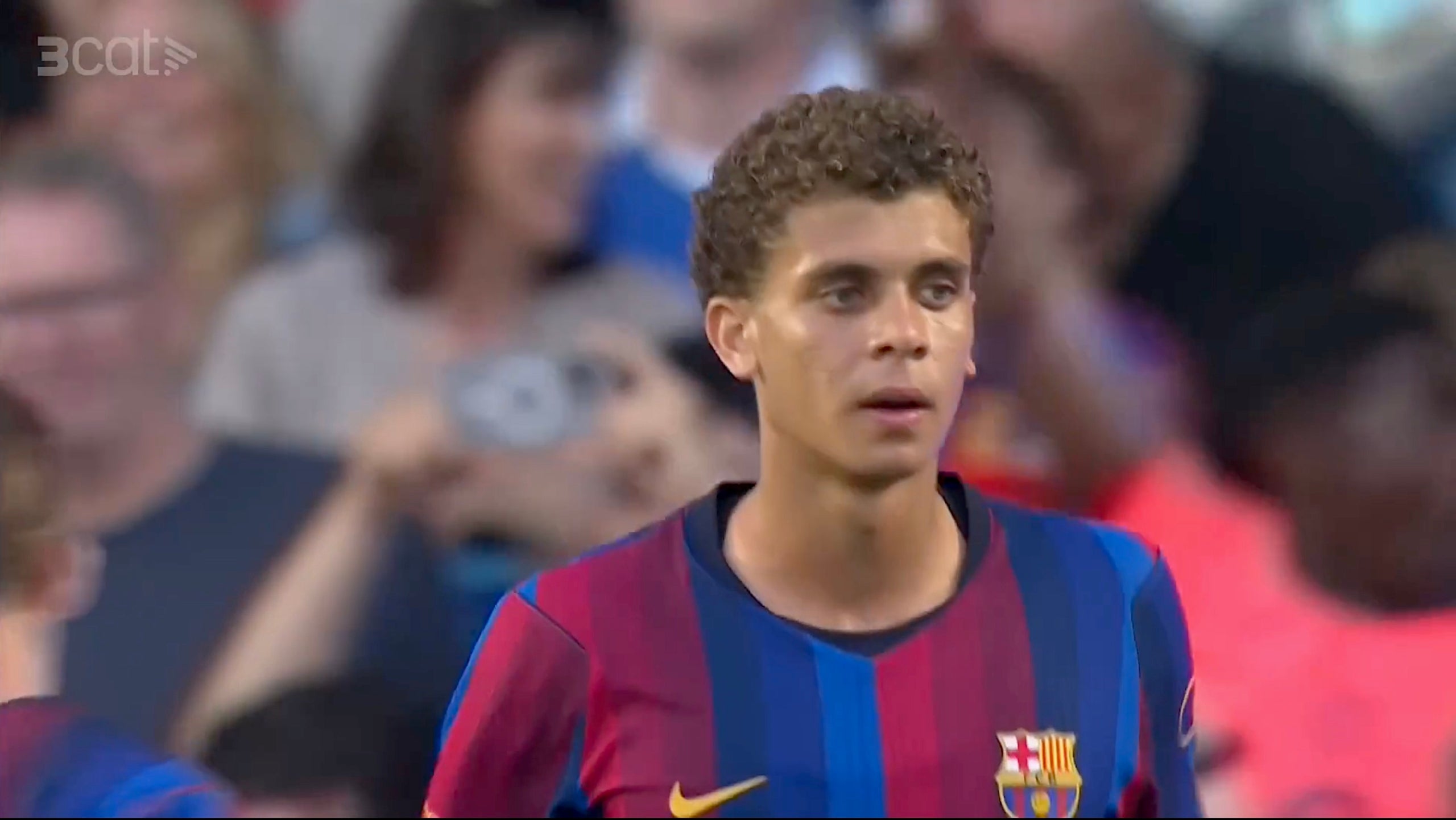 Hamza Abdelkarim, el jugador que va marcar els dos gols del Barça en el partit de pretemporada amb el Birmingham, en un moment de la retransmissió de TV3