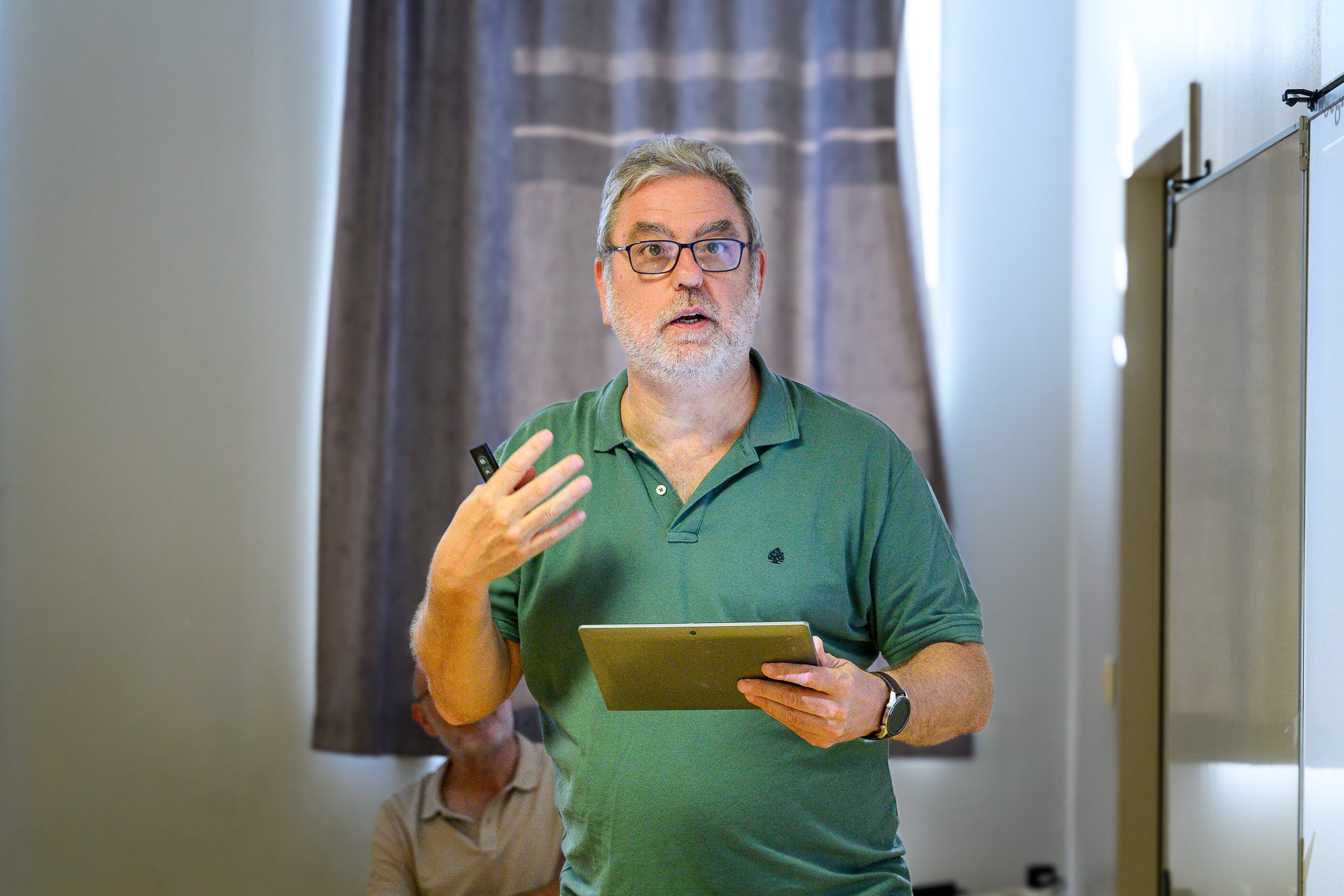 El profesor Casals en un momnet de les seves classes a Prada/Josep Maria Montaner/UCE