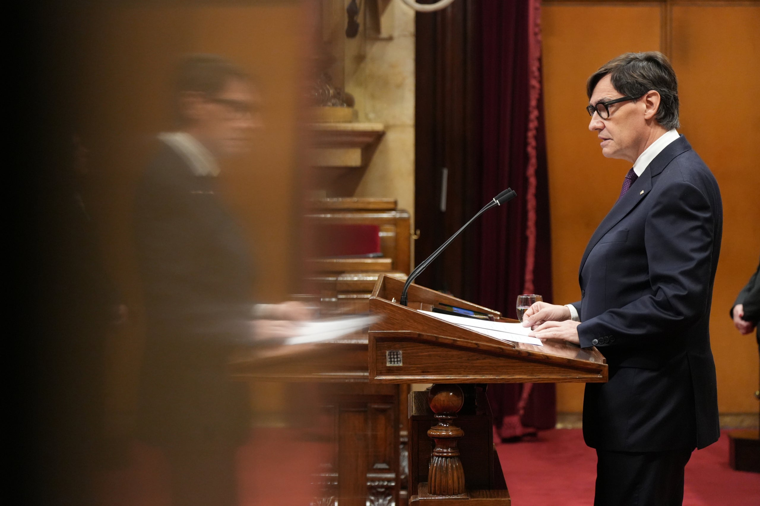 El president de la Generalitat, Salvador Illa, en la seva compareixen&ccedil;a al Parlament / Sara Soteras / ACN 
