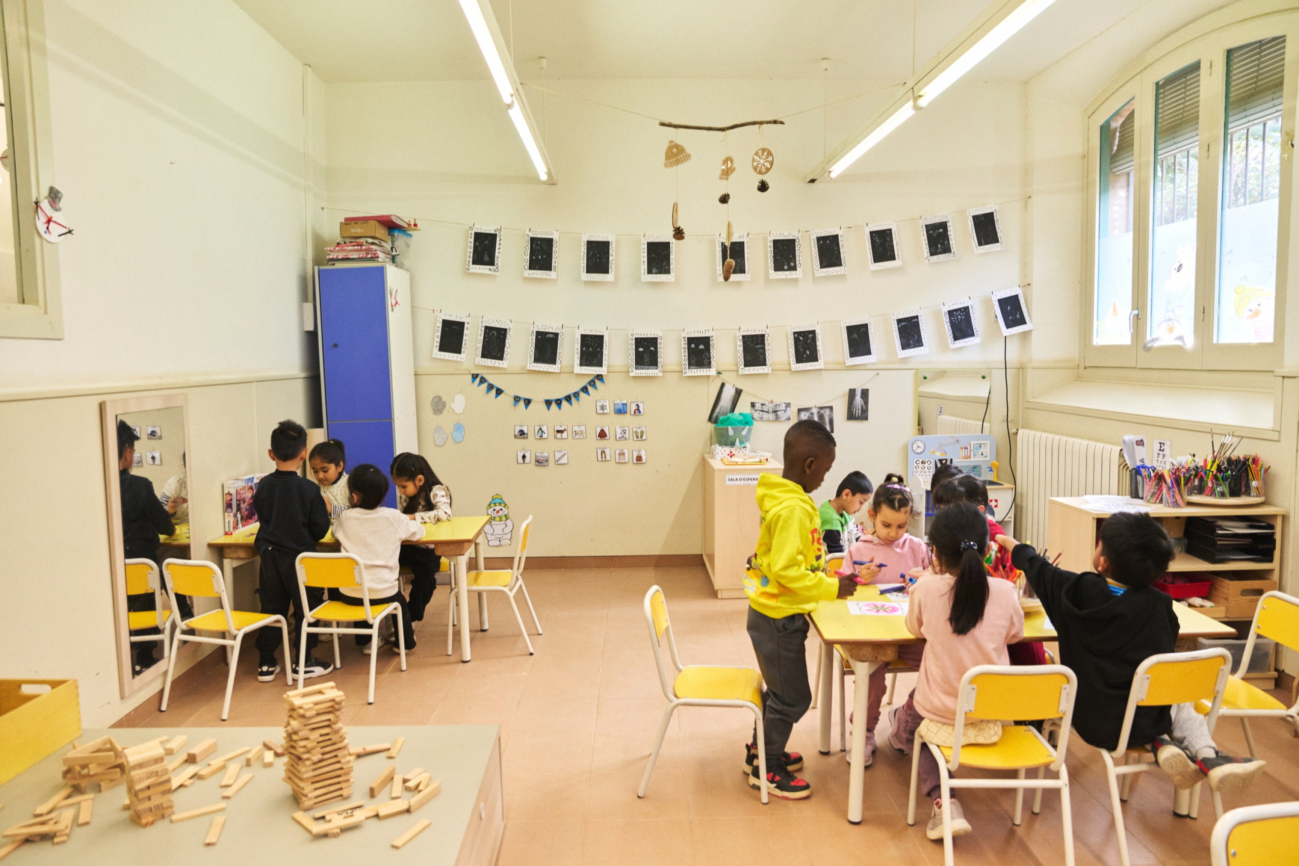 Alumnos de primaria en una actividad colaborativa en el aula. Foto: Fundación ”la Caixa”