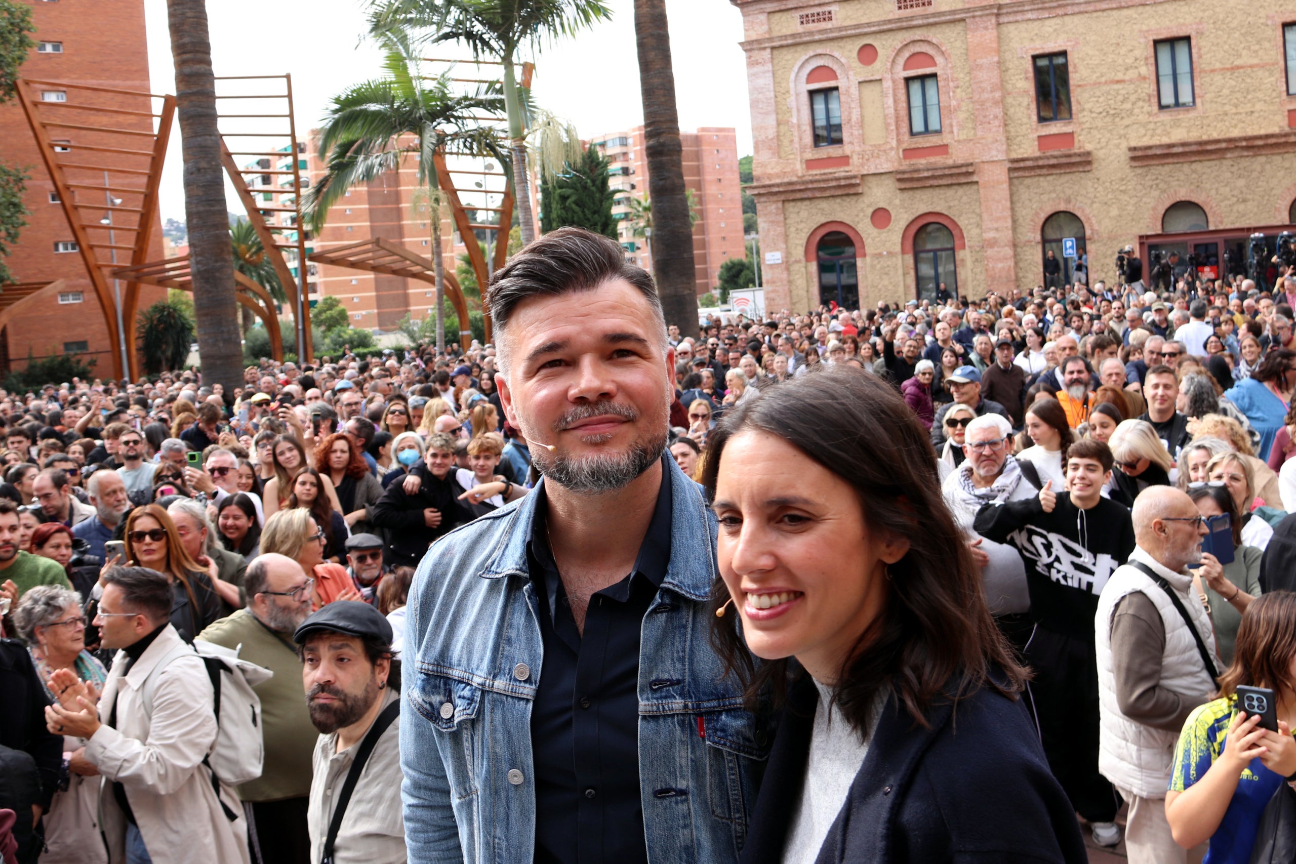 Gabriel Rufián i Irene Montero, aquest dissabte a Nou Barris / ACN-Oriol Escudé