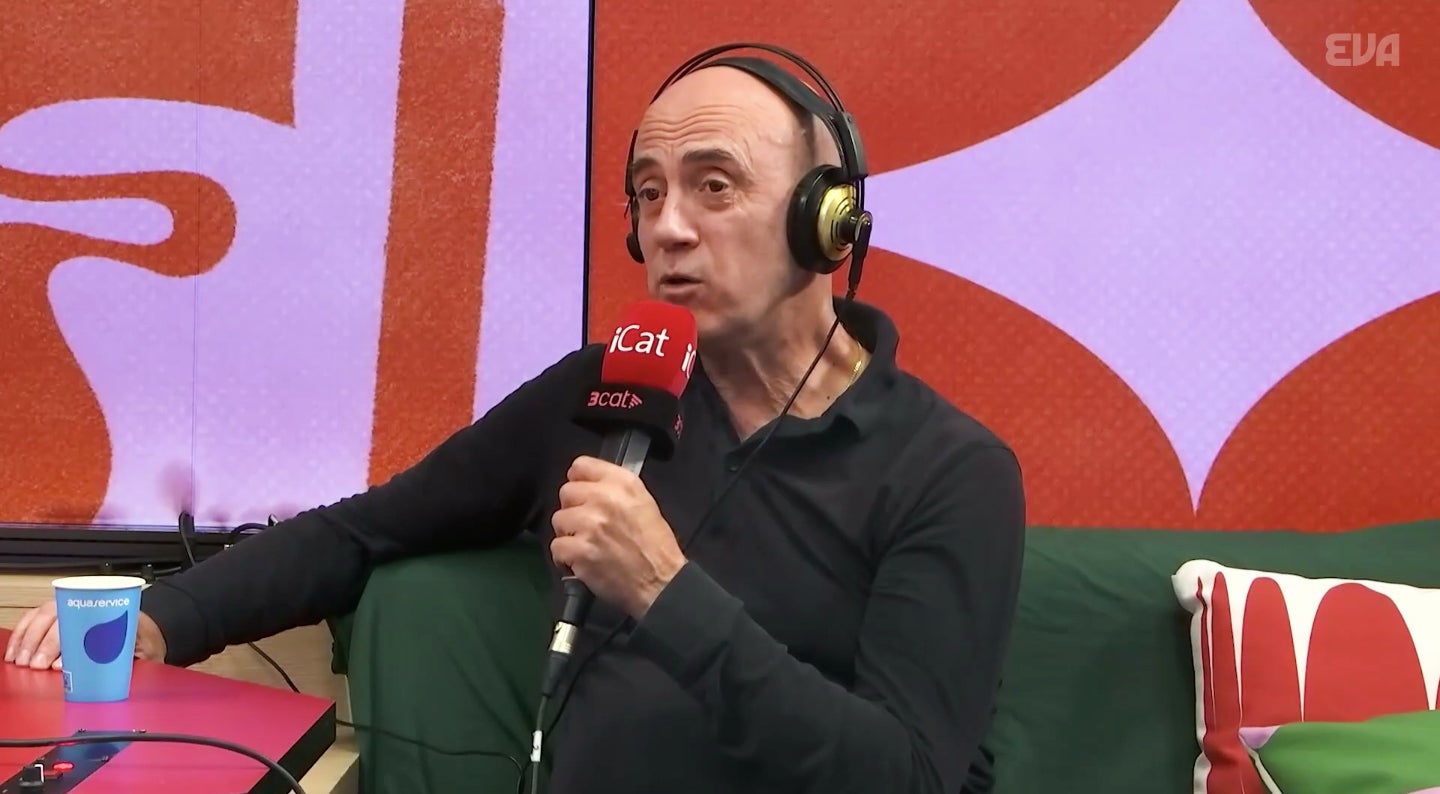 Tomàs Molina dona titulars en una entrevista divertida - 3Cat