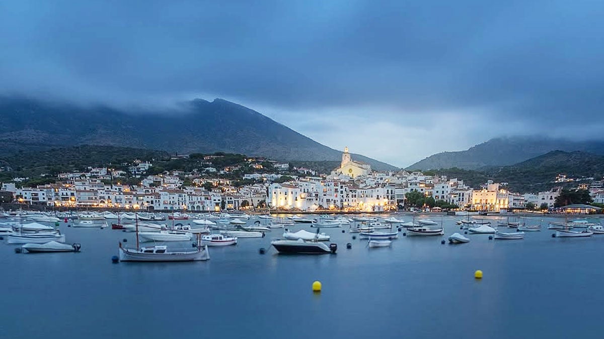 un Conjunto Histórico entre el mar y la montaña que enamoró a Dalí