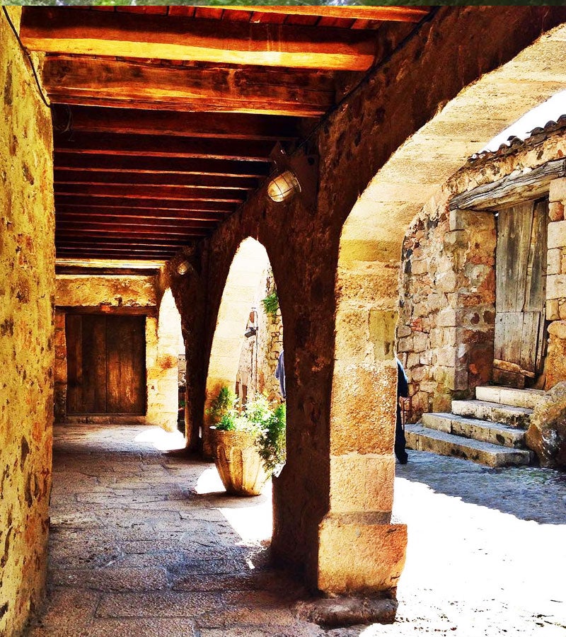 Santa Pau poble medieval de la Garrotxa