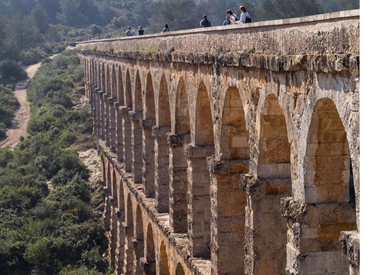 Aqüeducte de Les Ferreres