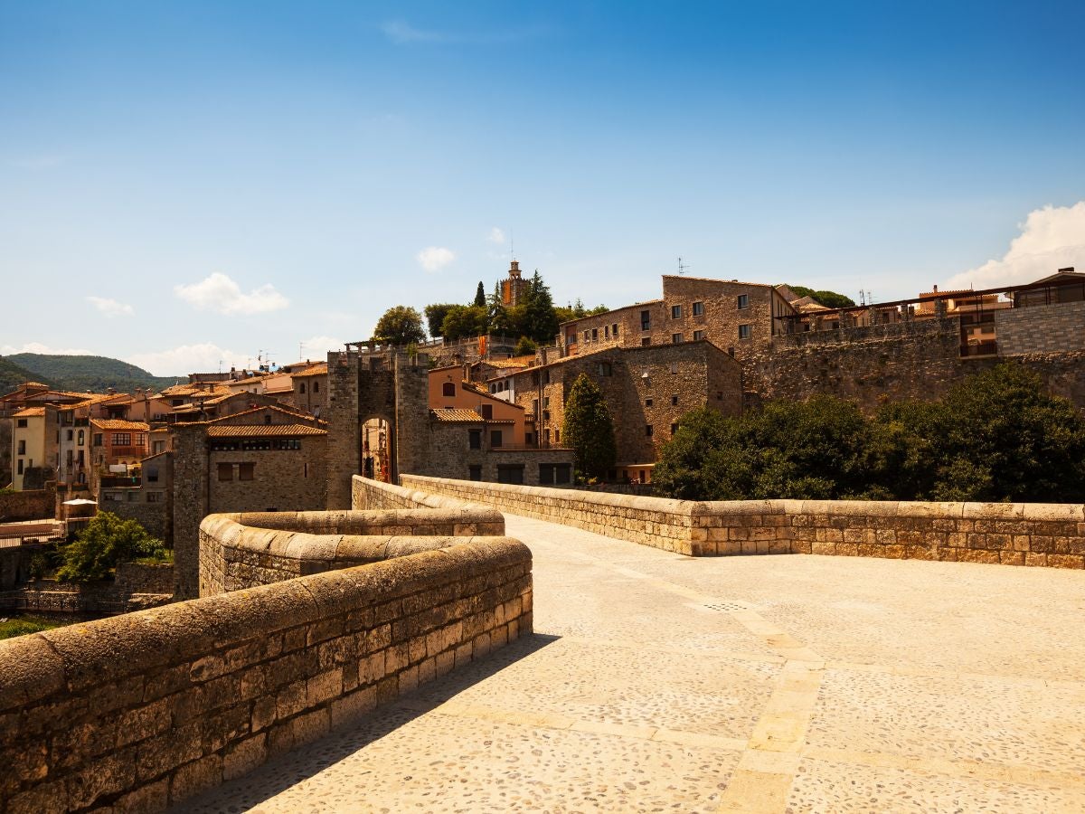 Pont Medieval de Beselú
