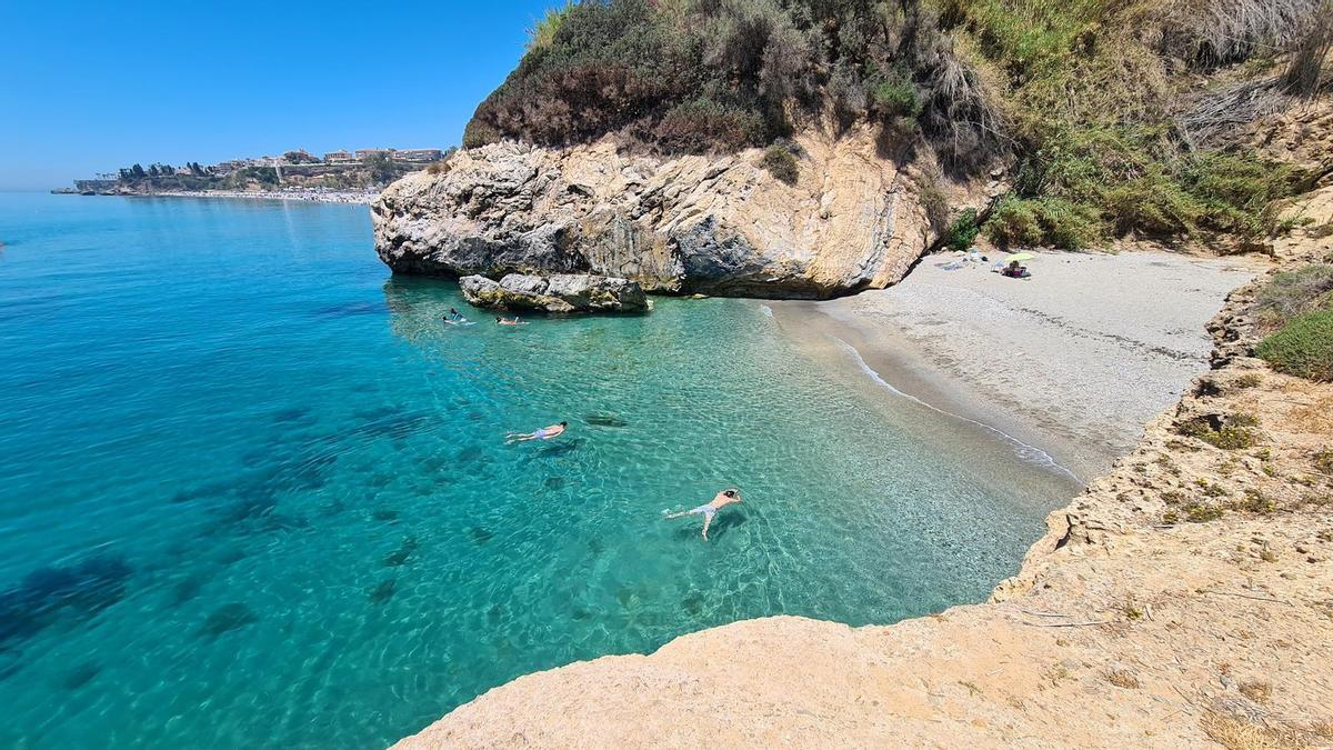 Descubre la ruta secreta que atraviesa los paisajes más espectaculares de Cataluña en un solo viaje inolvidable.