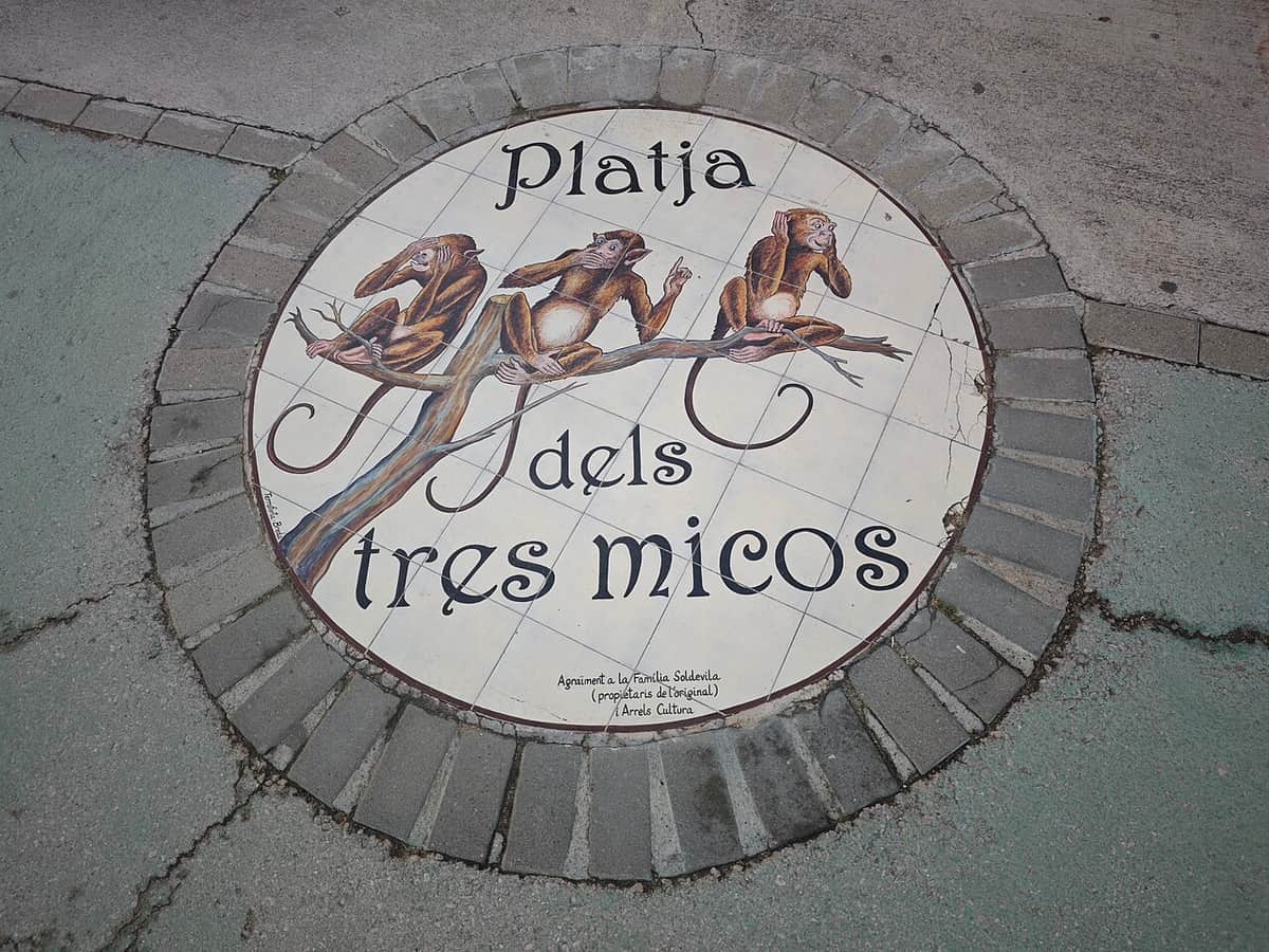 Platja dels Tres Micos (Caldes d'Estrac)
