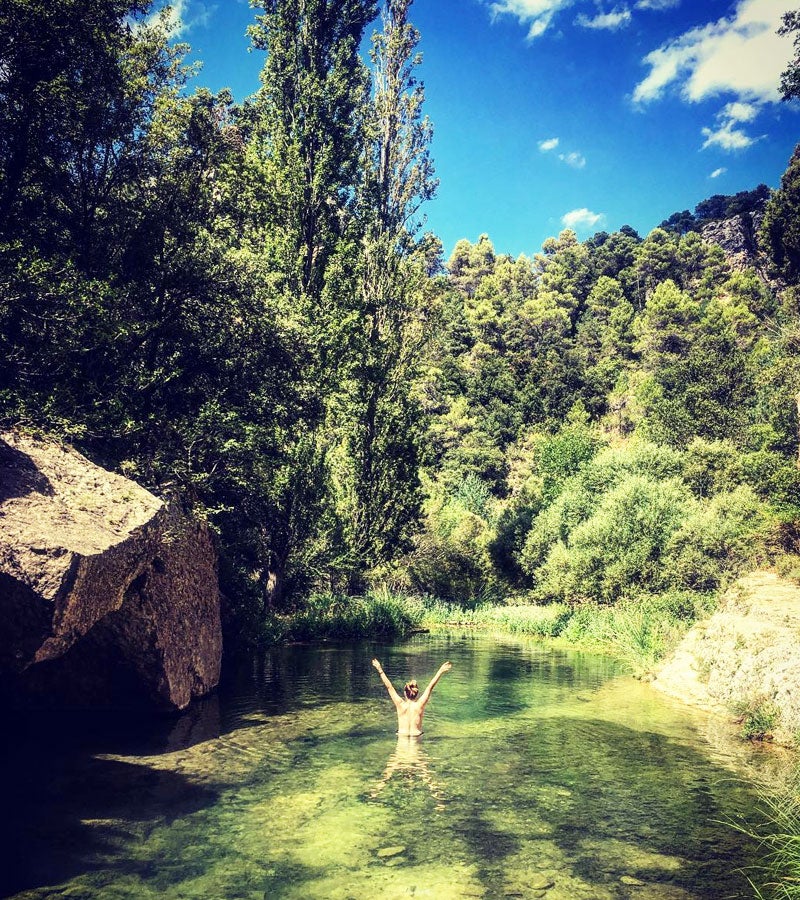 Bañista en el Toll de l’Olla