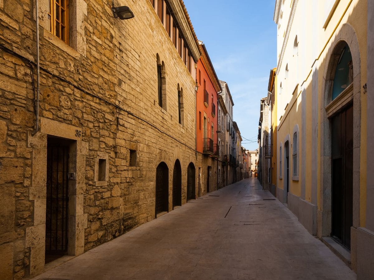 Fins i tot els veïns les passen per alt: els carrers més bonics i desconeguts de Barcelona