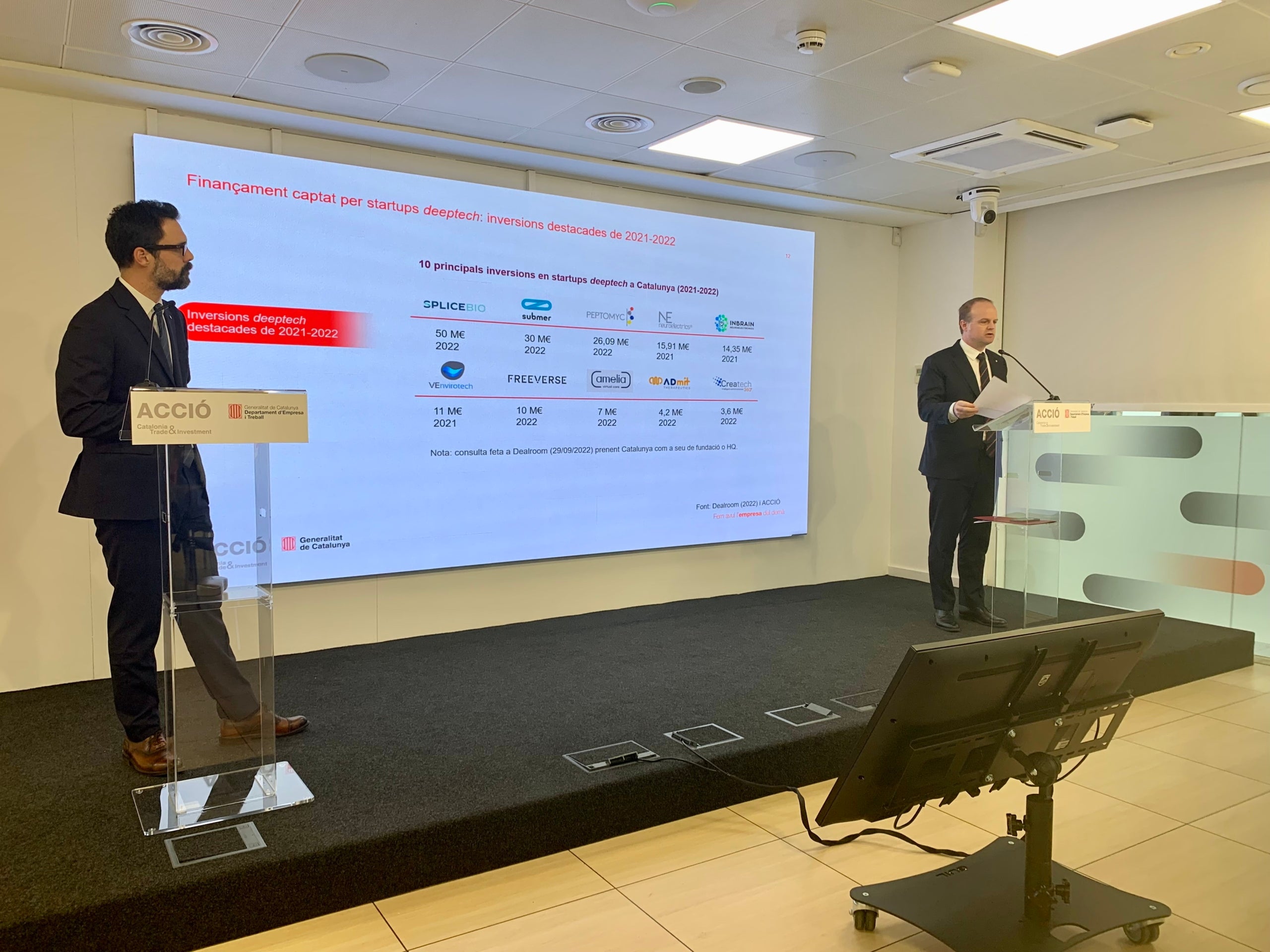 El conseller d'Empresa i Treball, Roger Torrent i secretari d'Empresa i Competitivitat, Albert Castellanos / Cedida