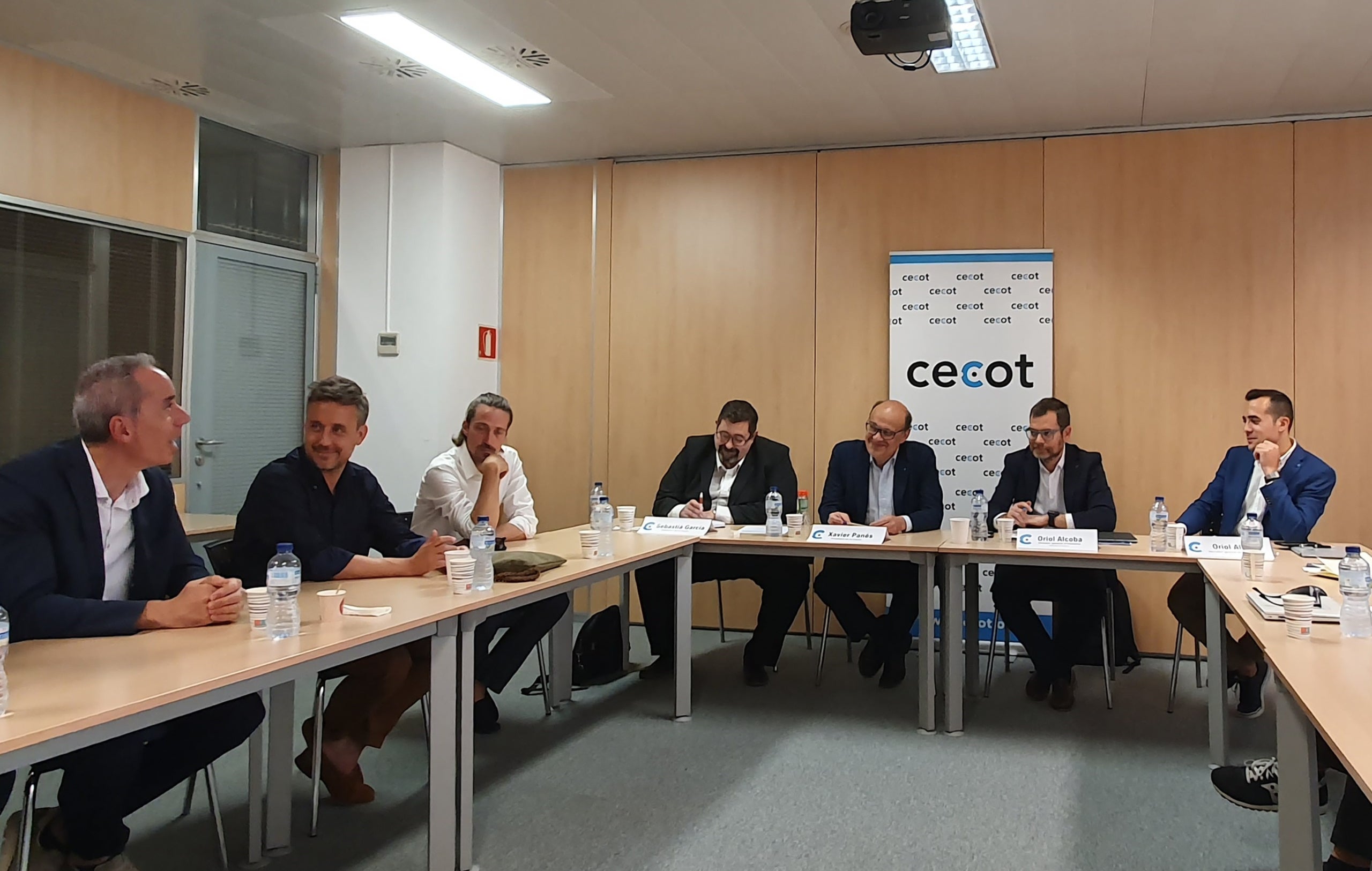 La presentació del segon baròmetre industrial de Cecot / ACN