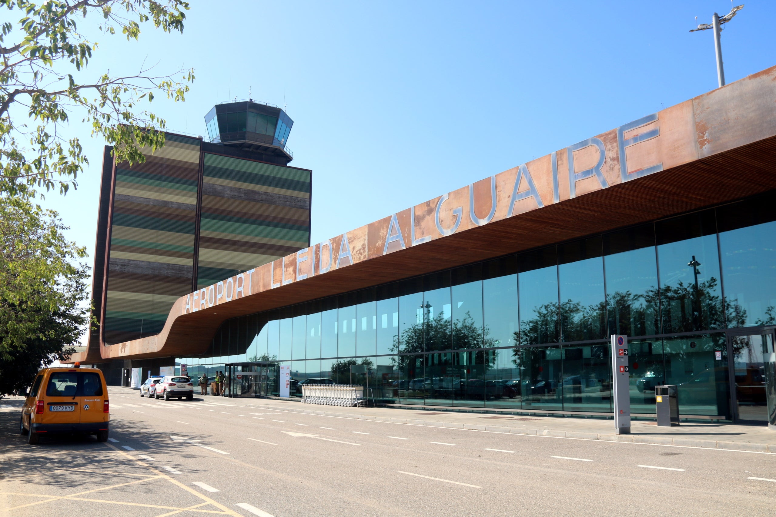 Imatge de la façana principal de l'aeroport de Lleida / ACN