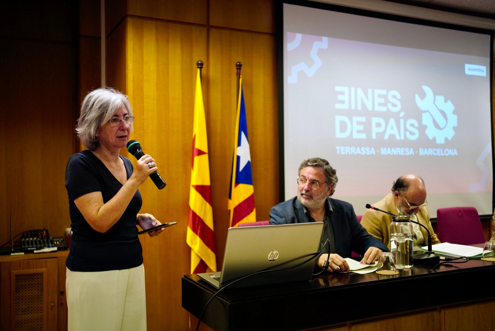 La presidenta de l'ANC, Dolors Feliu, durant l'acte conjunt d'Eines de País / Mireia Comas