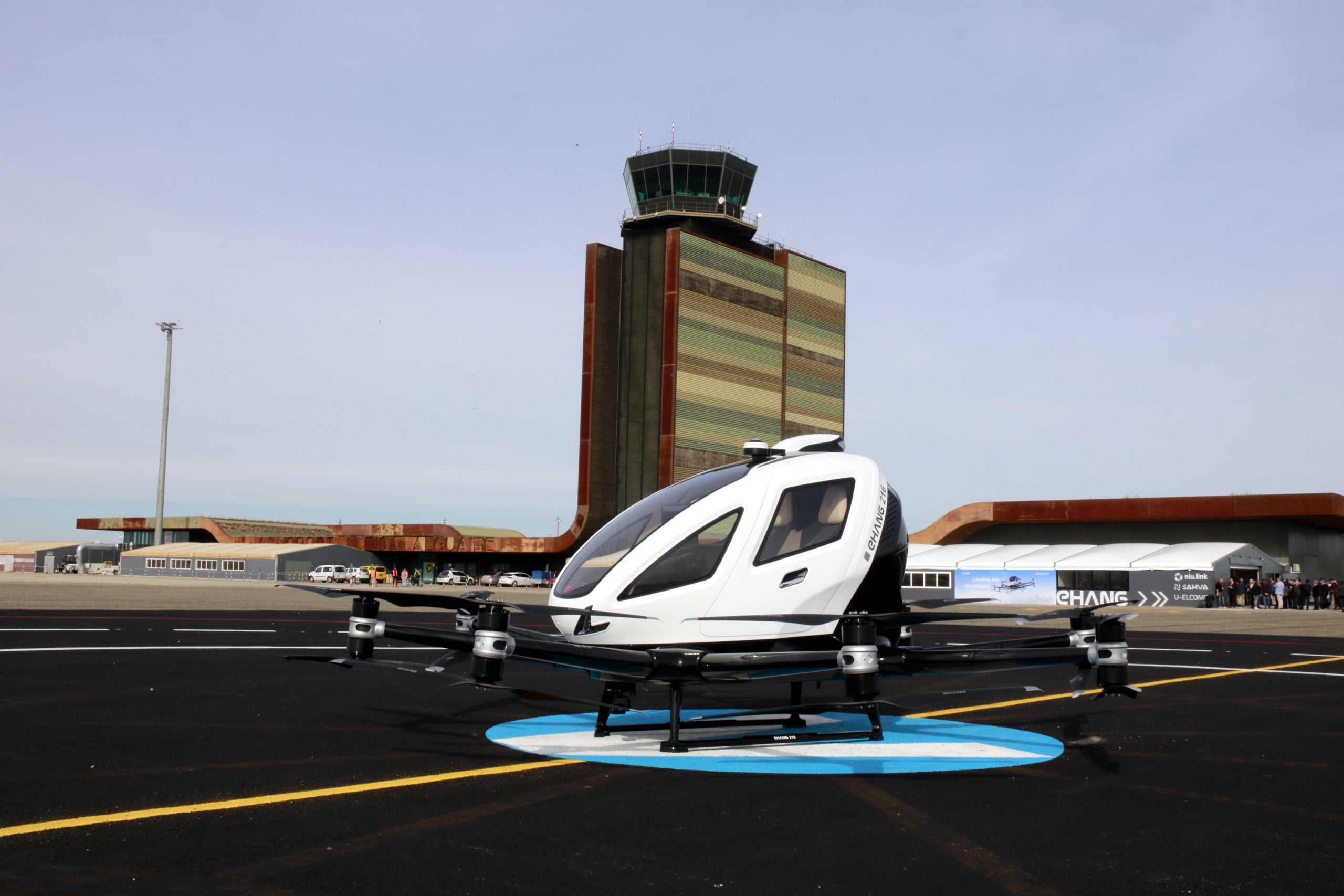 Imatge d'un dels drons de l'empresa xinesa EHang a l'aeroport d'Alguaire / ACN