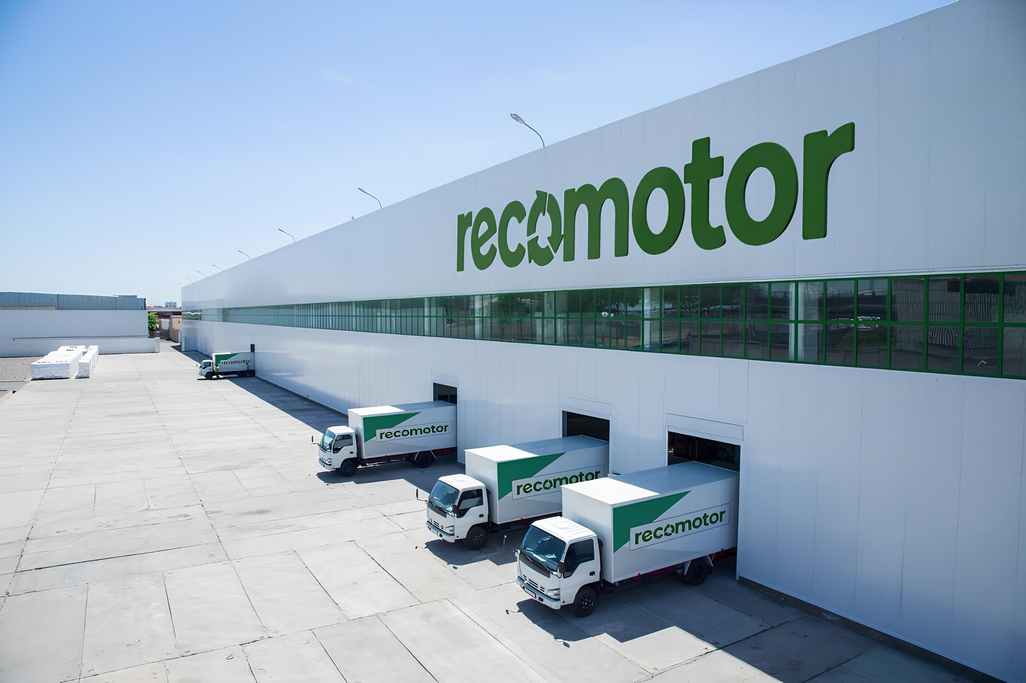 El magatzem de Recomotor / Recomotor