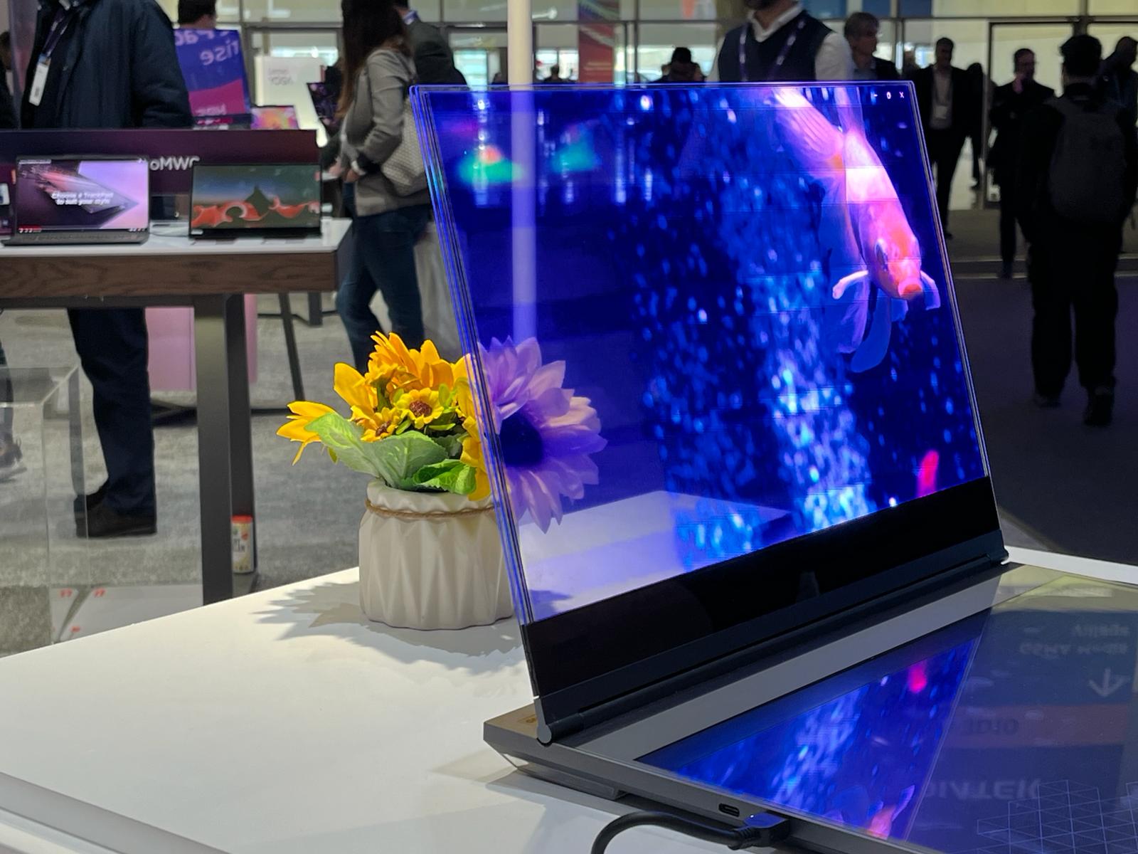 El ordenador transparente de Lenovo / Júlia Catarineu