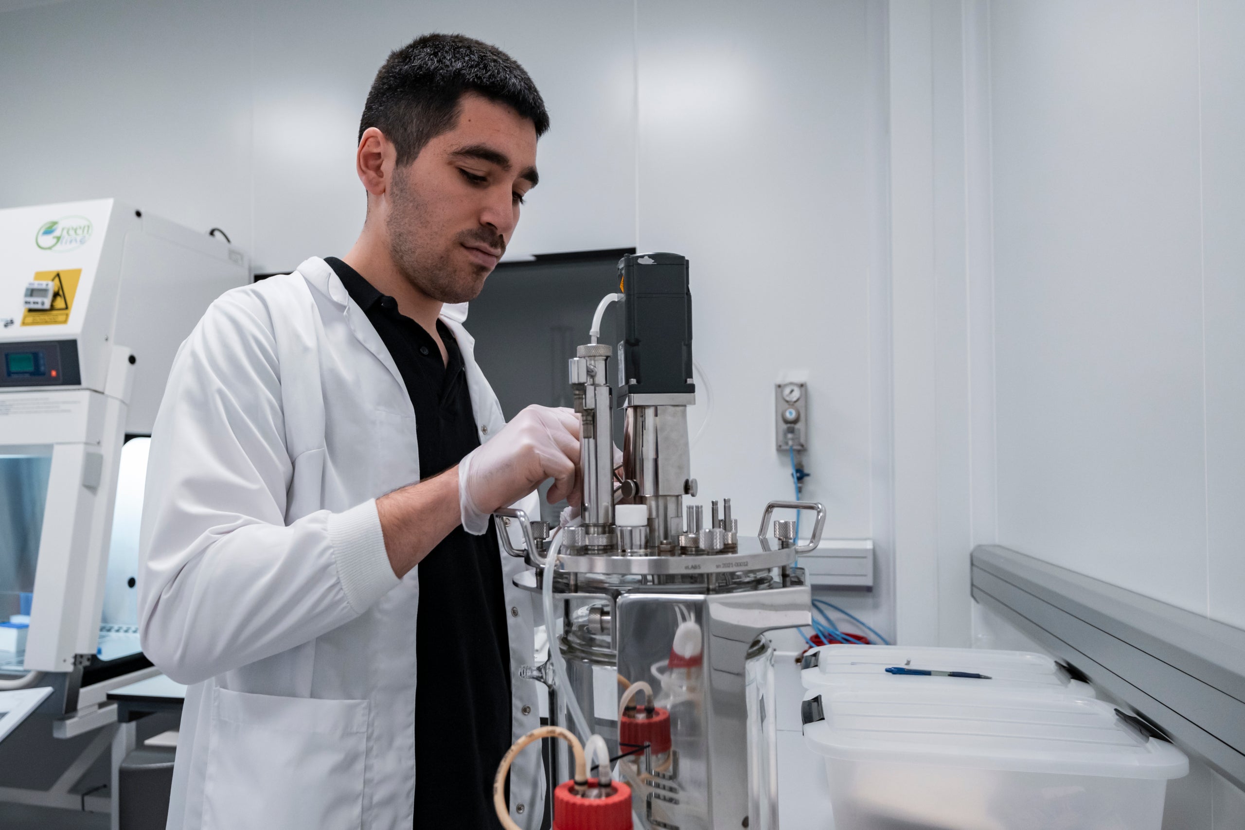La recerca de Tecnic permet una aproximació integral a les tasques de laboratori del sector biotecnològic / Tecnic