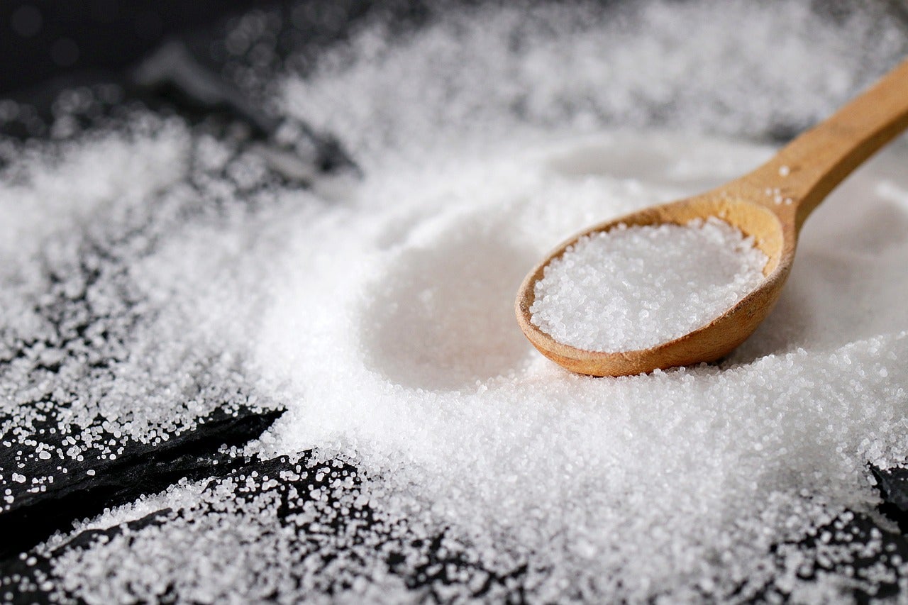 Una imagen de una cuchara con sal / Pixabay