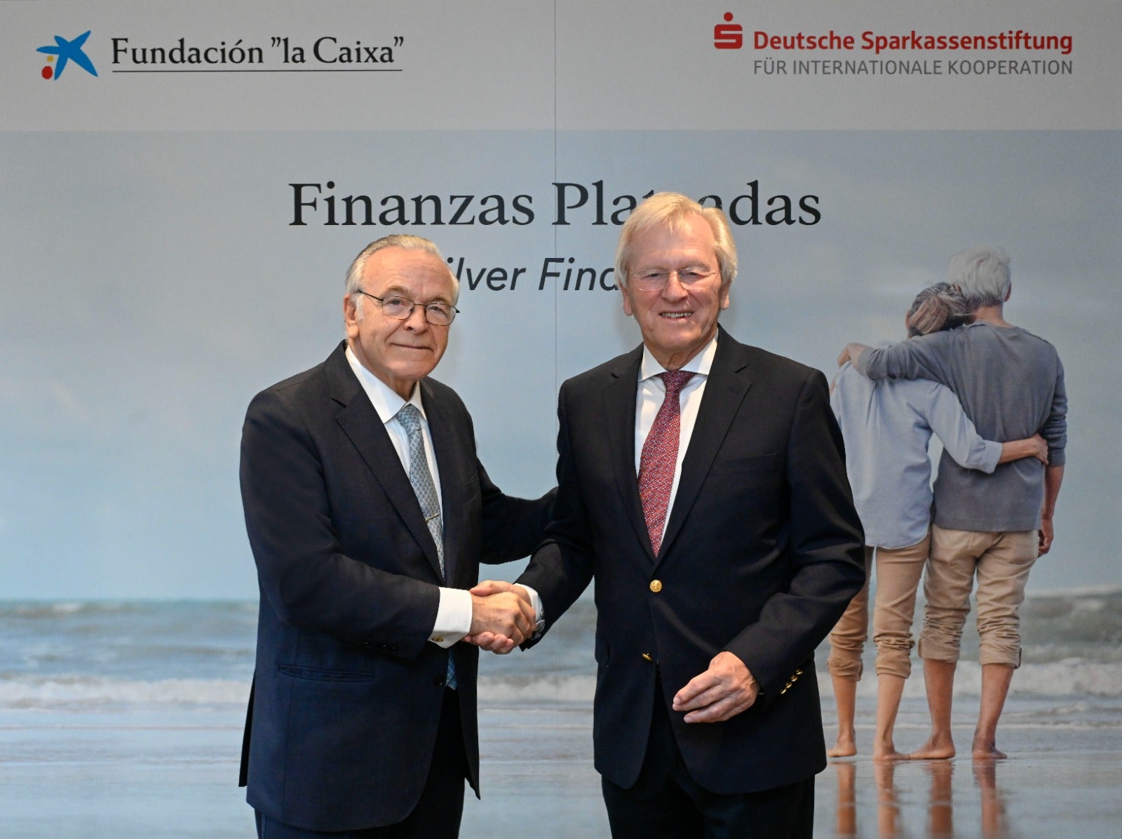 El president de la Fundació 'la Caixa', Isidre Fainé, i el de la fundació de les Caixes Alemanyes, Heinrich Haasis, durant la presentació del nou acord / Fundació 'La Caixa'