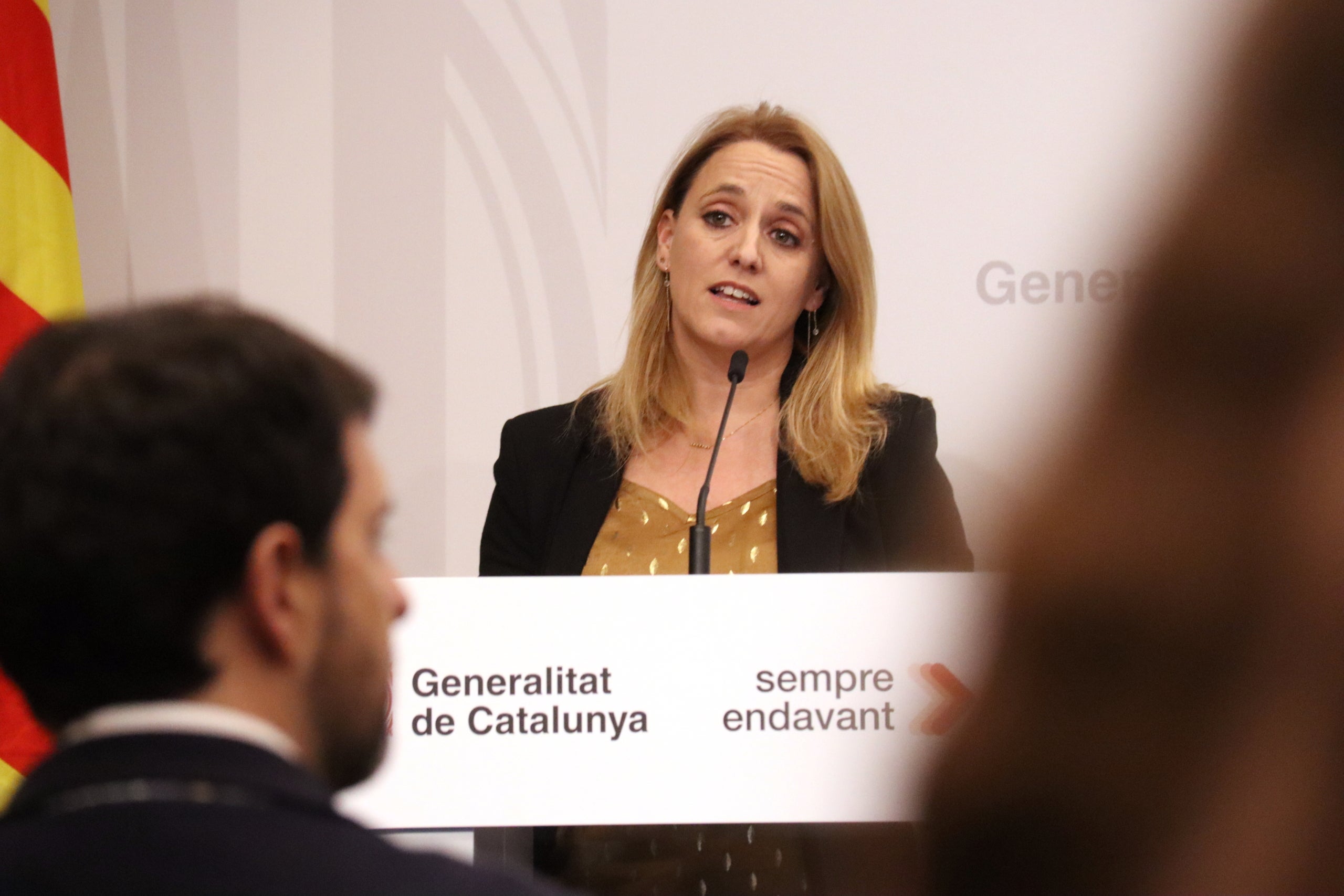 Imatge de la consellera d'Economia i Hisenda, Natàlia Mas, durant la roda de premsa per valorar l'OPA al Sabadell / ACN
