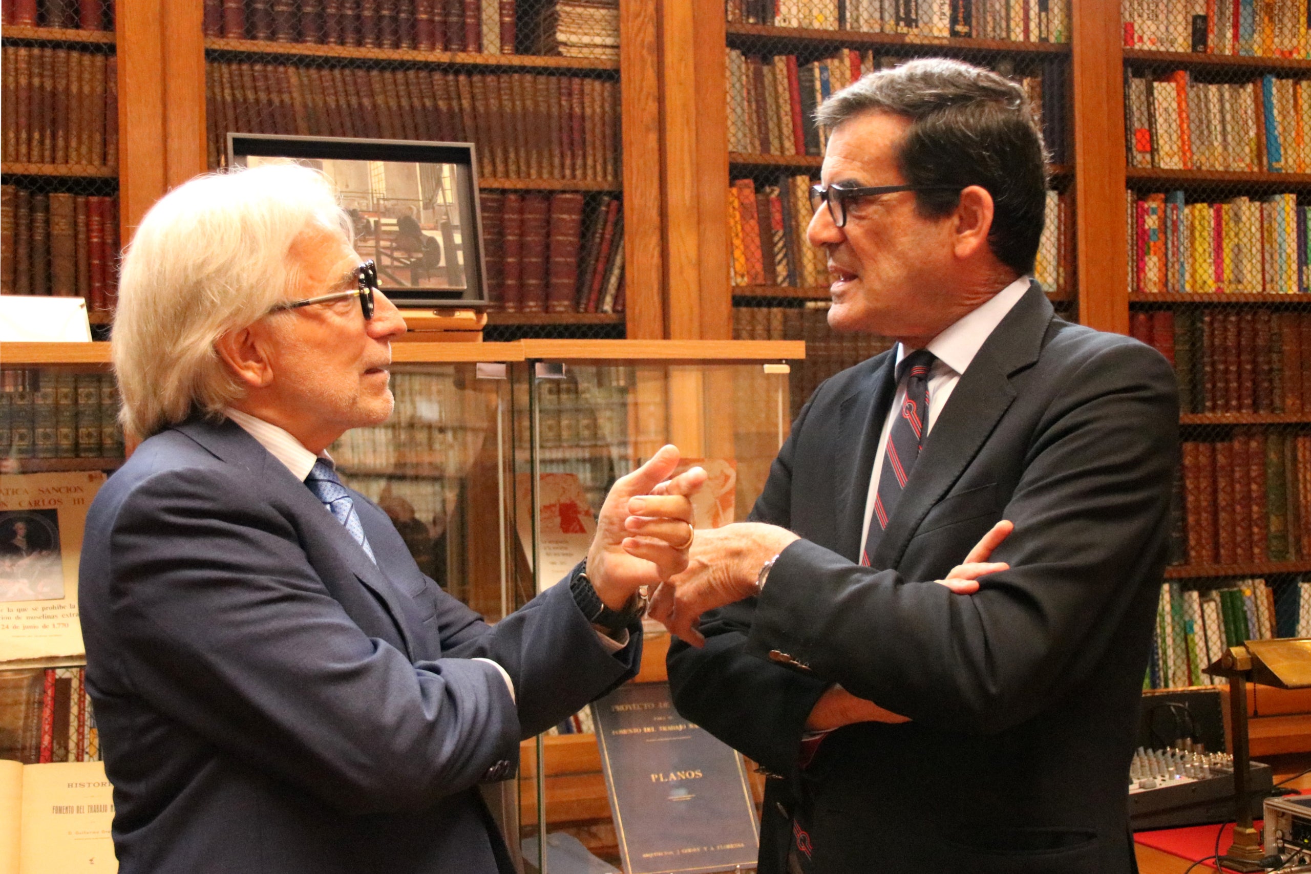 El presidente de Fomento del Trabajo, Josep Sánchez Llibre, con el alcalde de Oporto, Rui de Carvalho de Araújo Moreira | Albert Hernàndez (ACN)