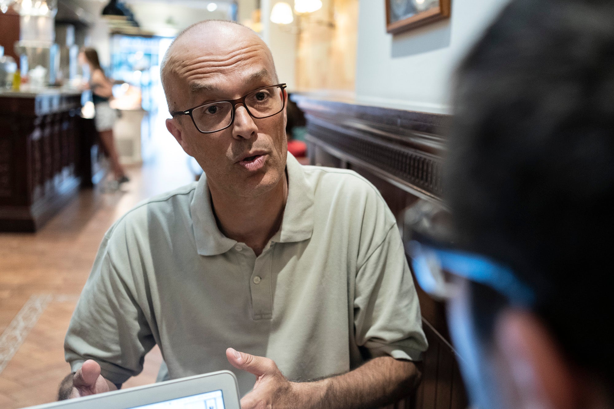 L'escriptor i cap d'estratègia del Port de Barcelona, Jordi Torrent, durant l'entrevista amb Món Economia / Mireia Comas