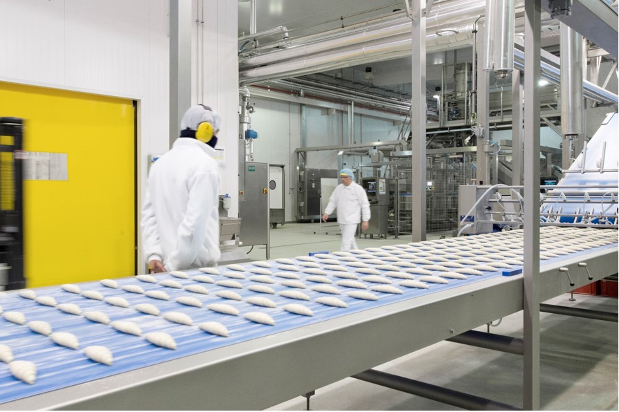 Pla general d'una àrea de la planta d'Europastry a Sarral. Imatge publicada el 14 de gener del 2019. (Horitzontal) | Europastry