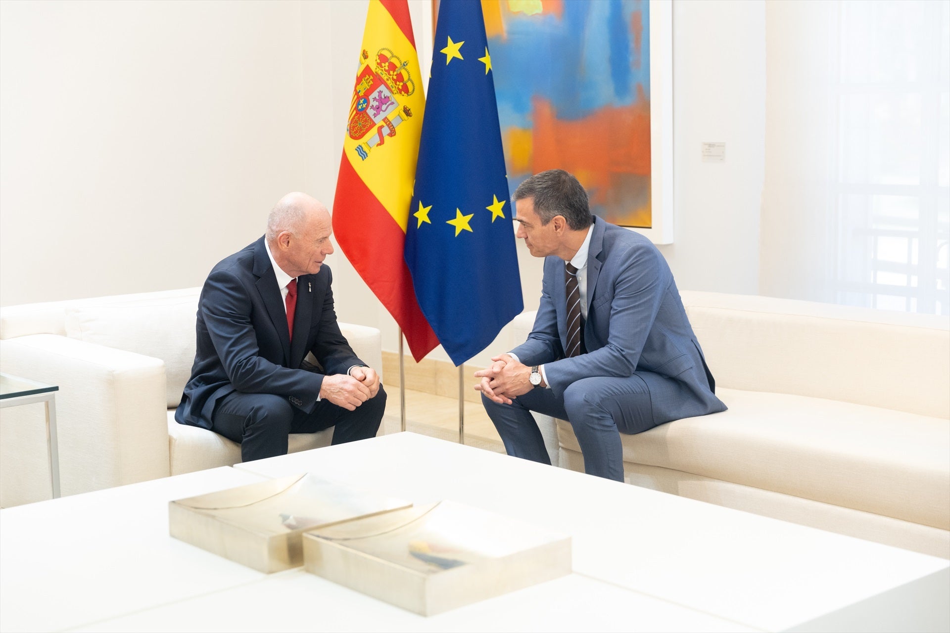 El CEO de la Copa Amèrica, Grant Dalton, amb el president del govern espanyol Pedro Sánchez / EP