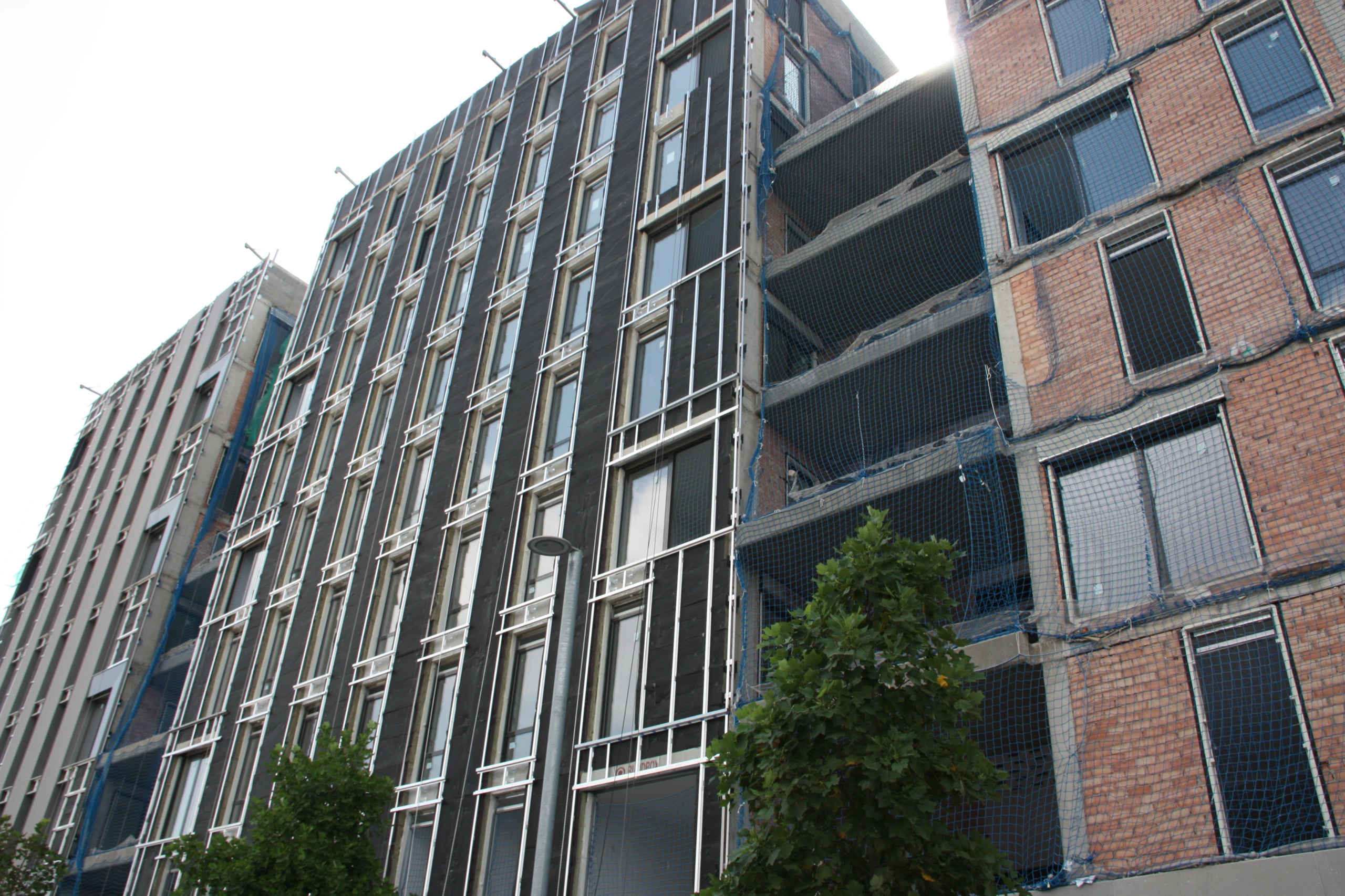 Un edifici en construcció al barri de la Marina del Prat Vermell, a Barcelona / ACN